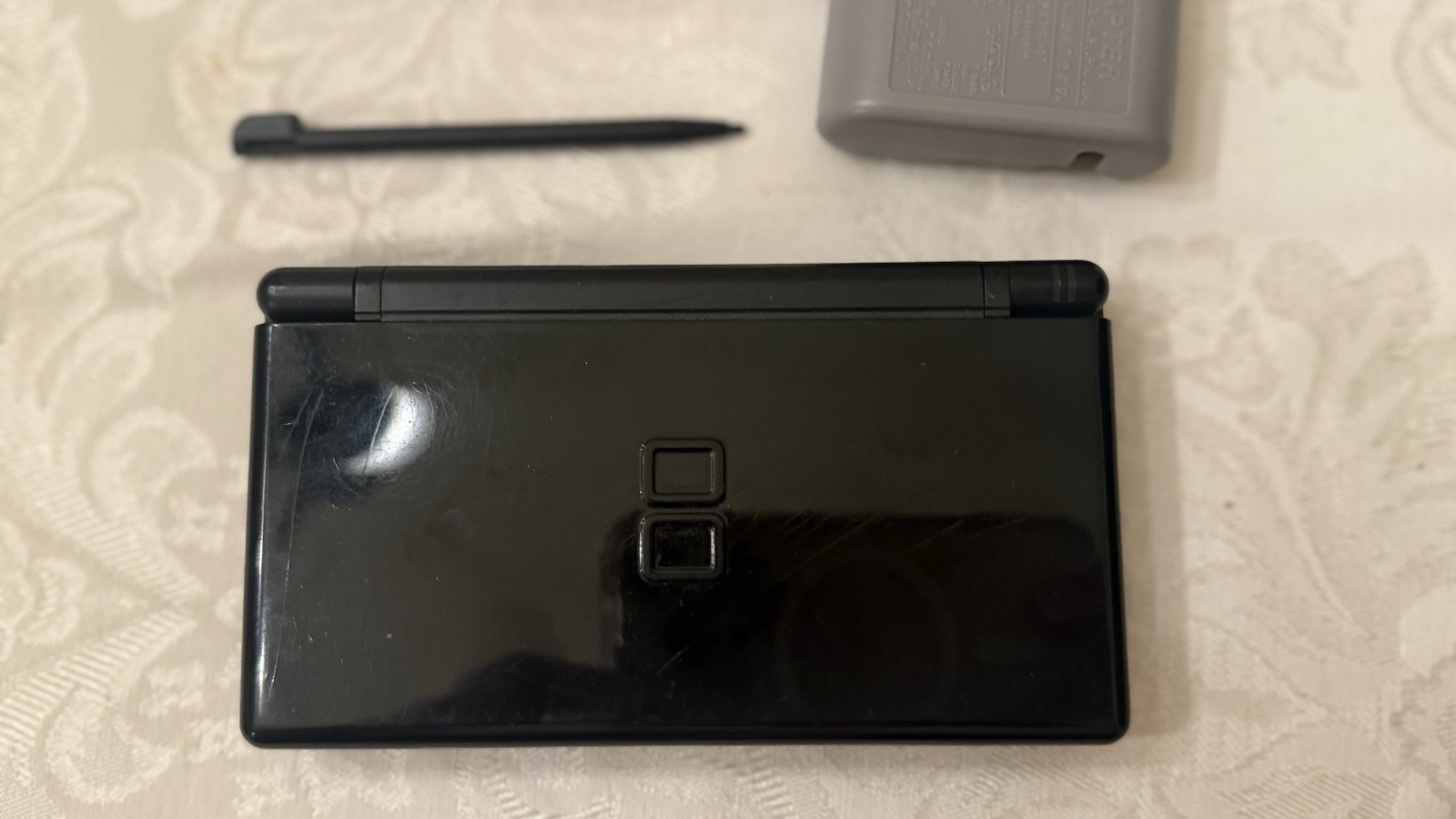 Nintendo DS Lite Black Handheld Console Tested Works Great Stylus & Charger EUC