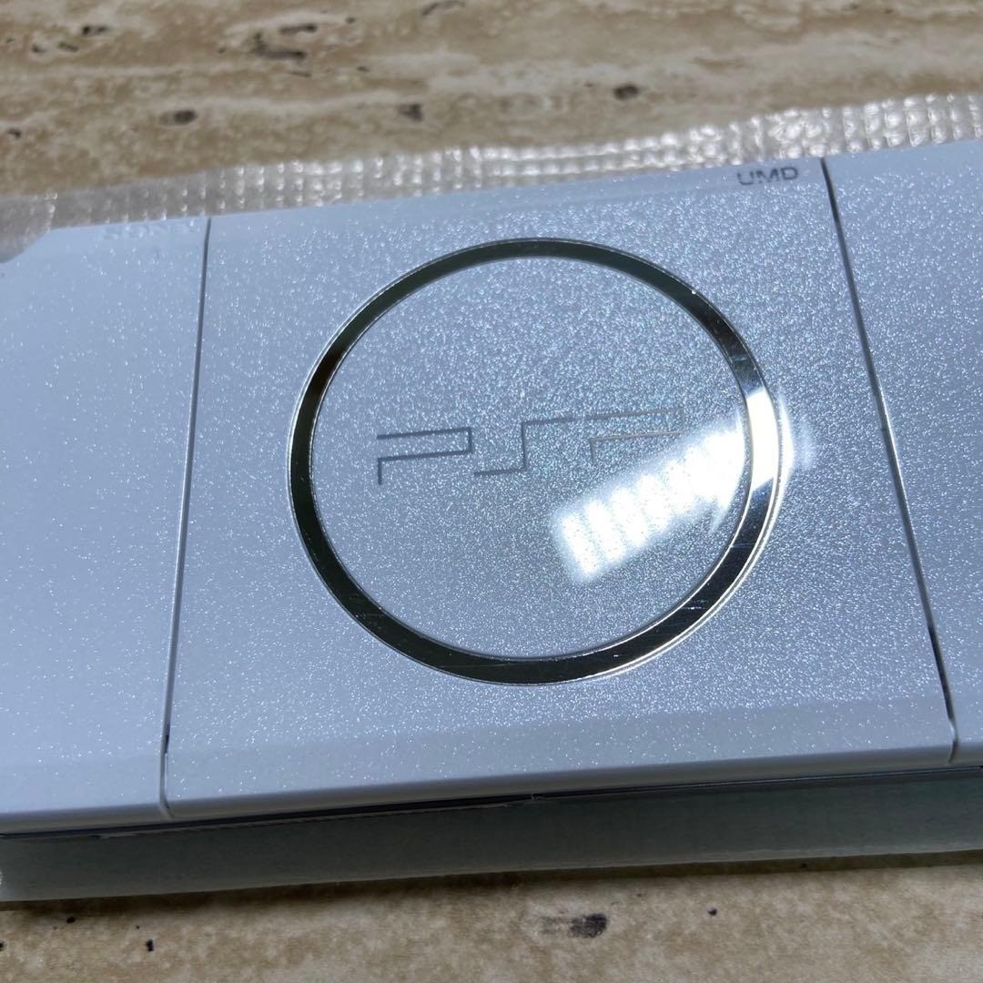 Sony PSP 3000 Pearl White Complete in Box Excellent Condition 7088