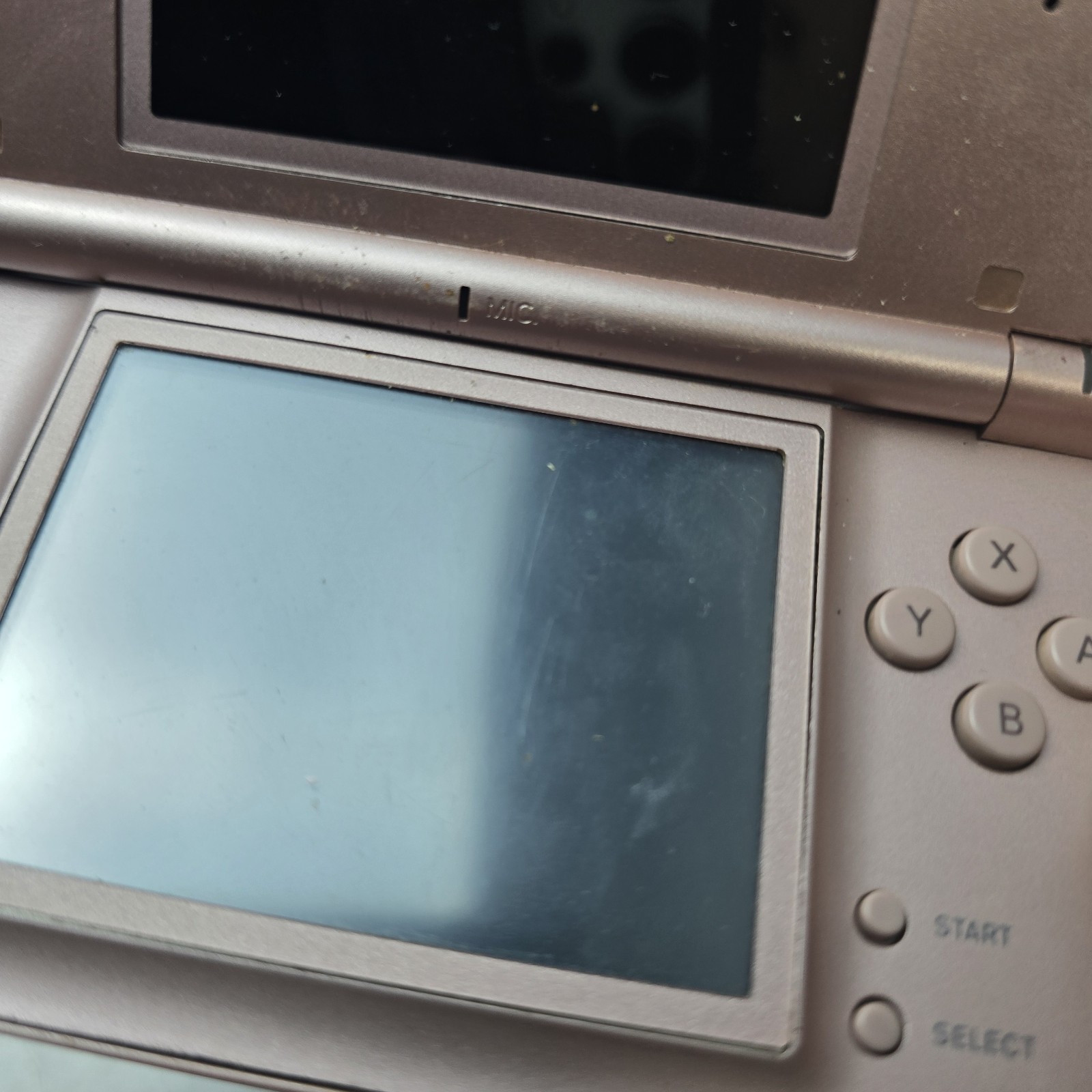 See Pics – Nintendo DS Lite – Metallic Rose