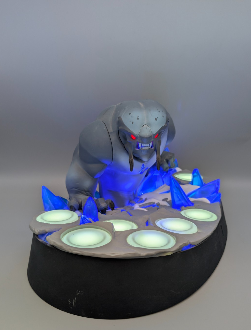 Disney Infinity 2.0 Collectors Marvel Frost Giant Beast Base Display Stand