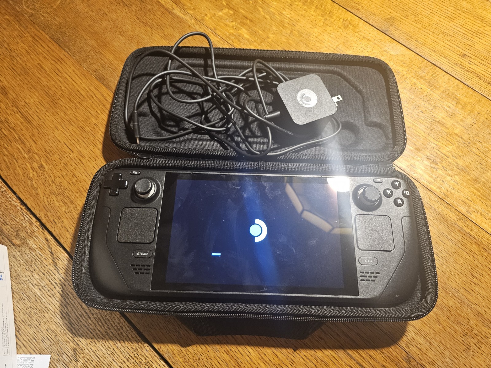 GREAT PRICE! Valve Steam Deck 64GB LCD Black + Charger + Case
