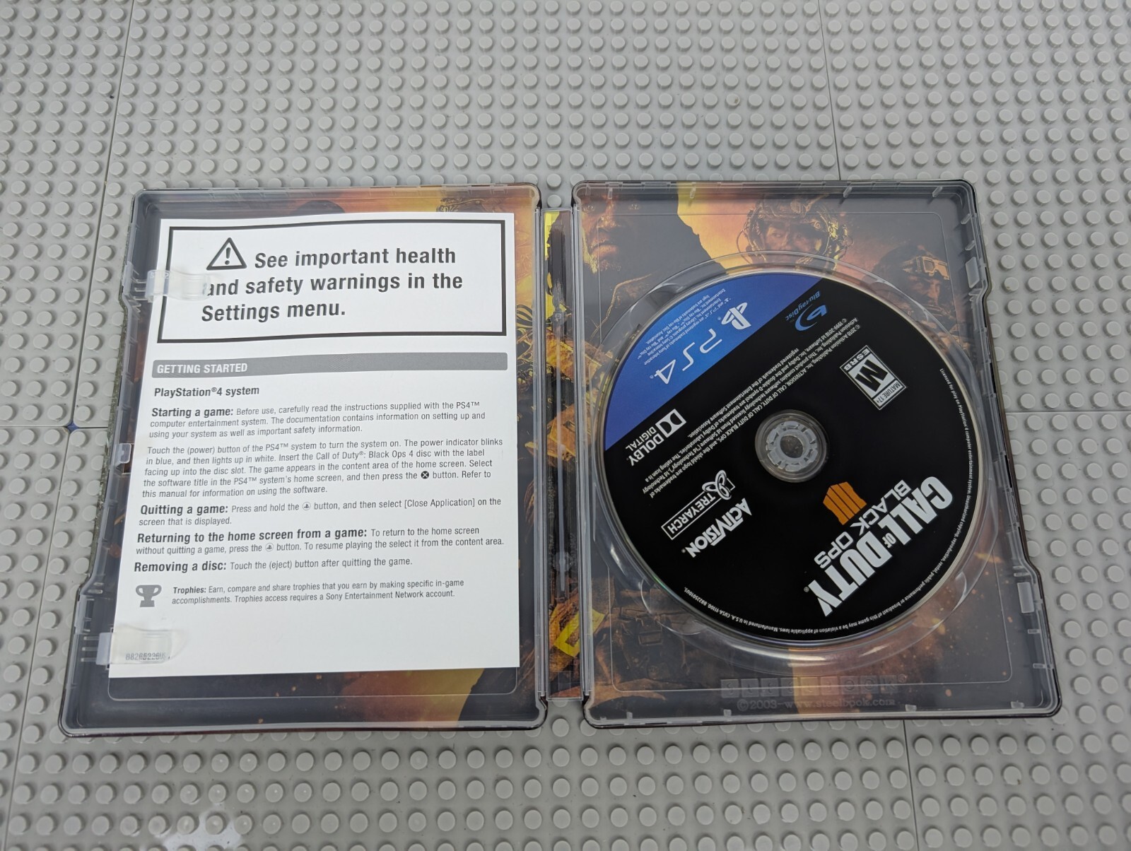 Call of Duty Black Ops 4 Collector’s Edition Patches Set & game steelbox Bundle