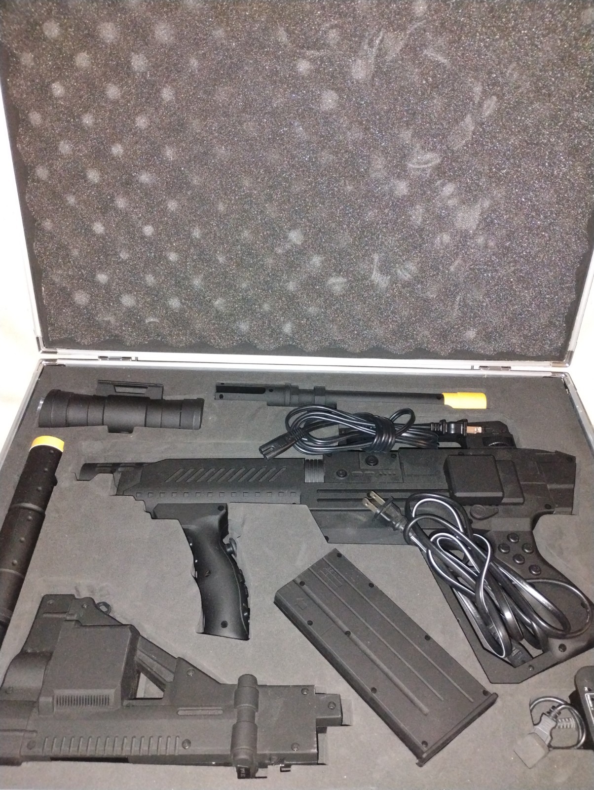 Rare Delta Six Modular Gaming Rifle for PC, PlayStation and XBOX! FAIR Condition