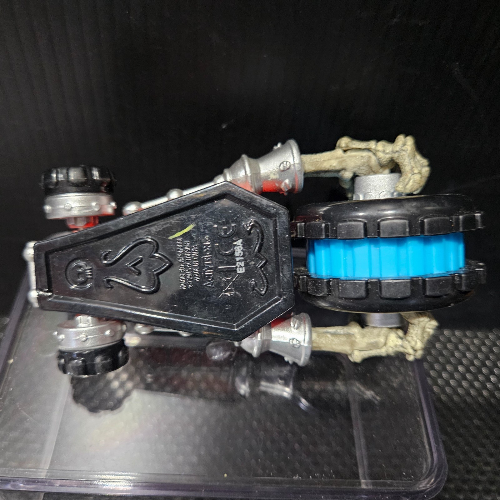 Skylanders SUPERCHARGERS CRYPT CRUSHER Burn Cycle Vehicle Figure Piece