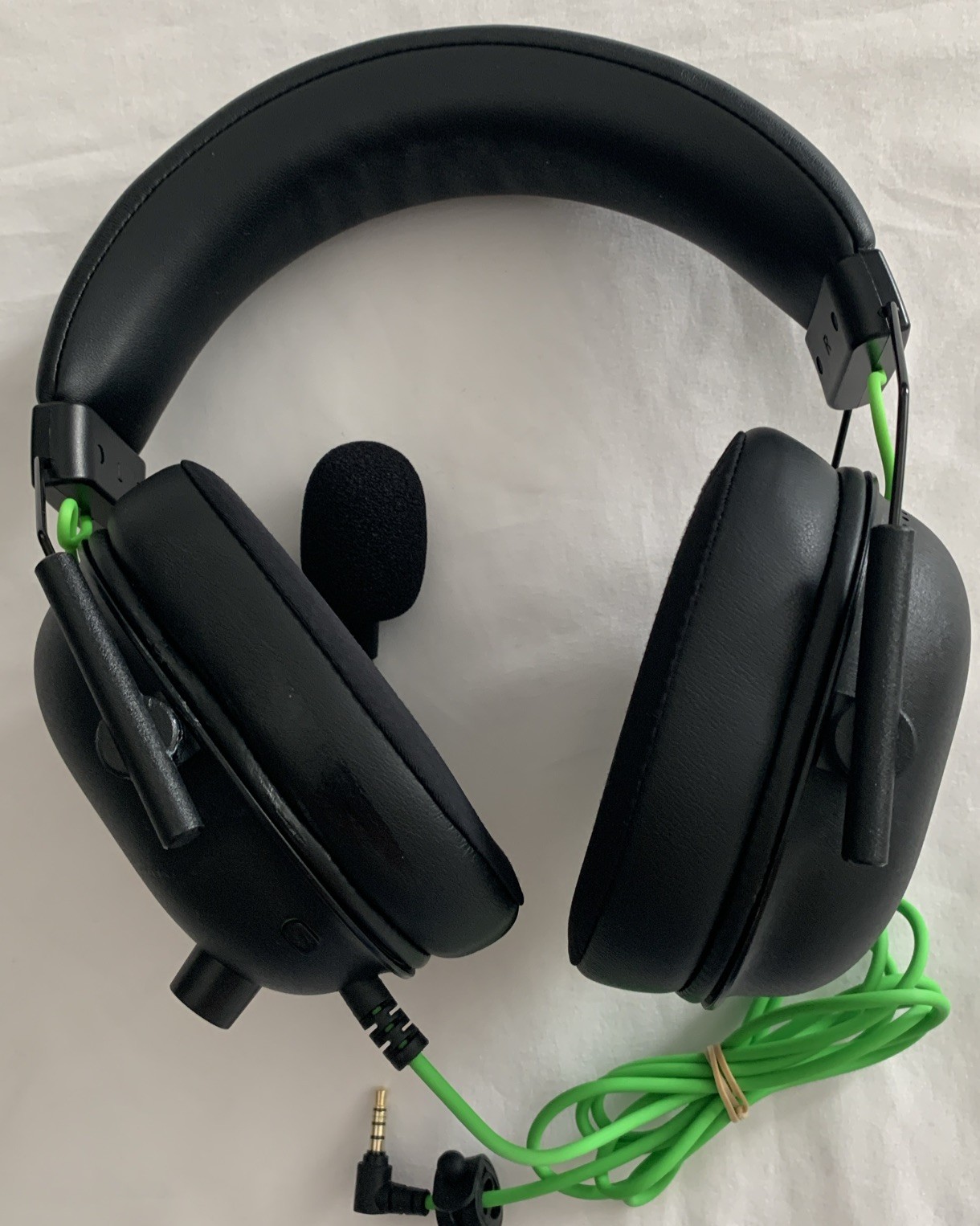 Razer BlackShark v2 X Green Wired Headset for Xbox – Black In Color Great Shape