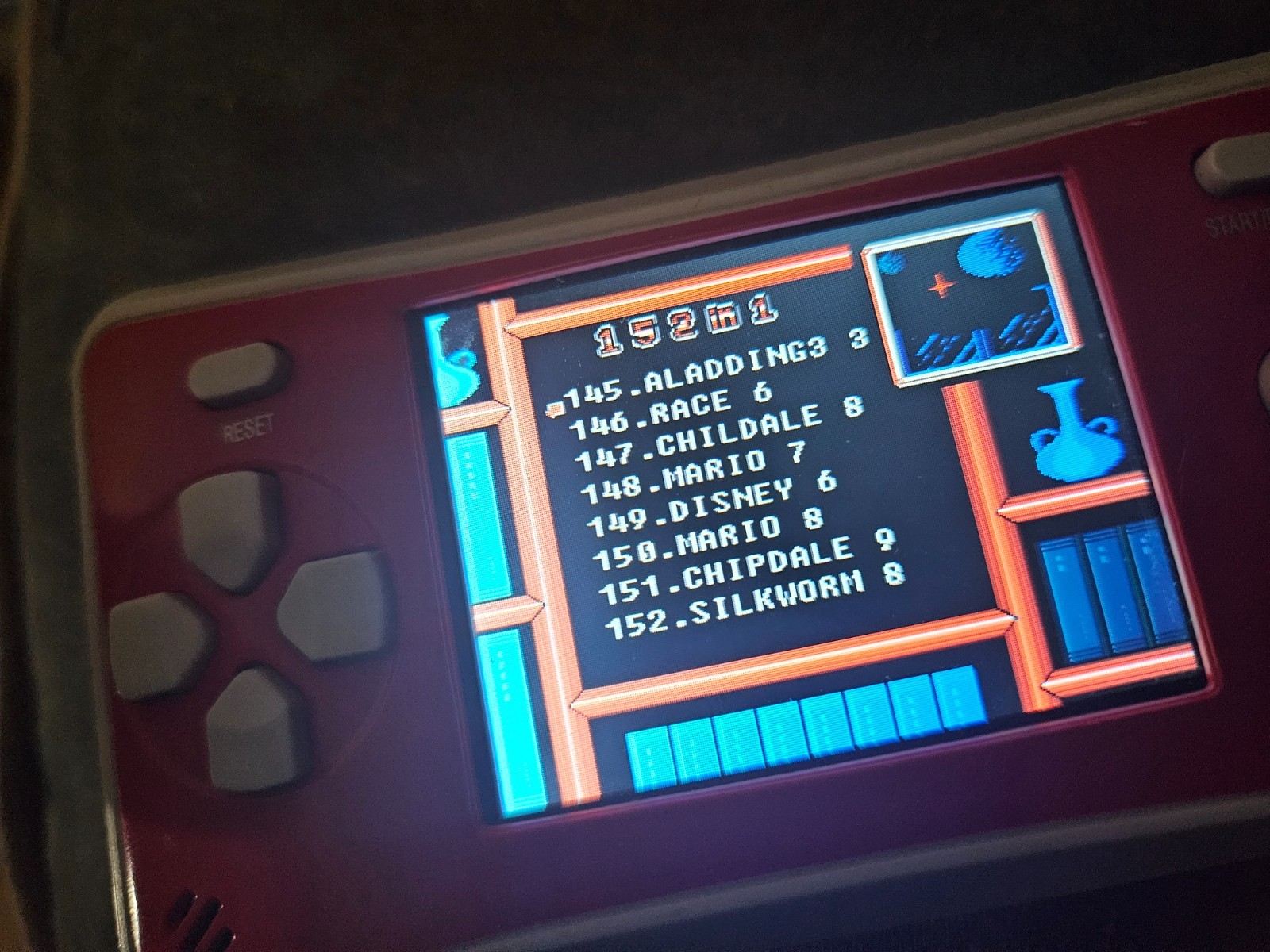 152 in 1 RS-1 – RARE VINTAGE-STYLE HANDHELD VIDEO GAME CONSOLESMB PORTABLE RS-I