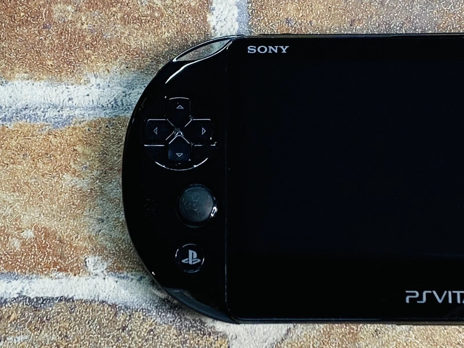 PS Vita Black PCH 2000 SONY PlayStation Japan 8GB Memory Charger No.3D