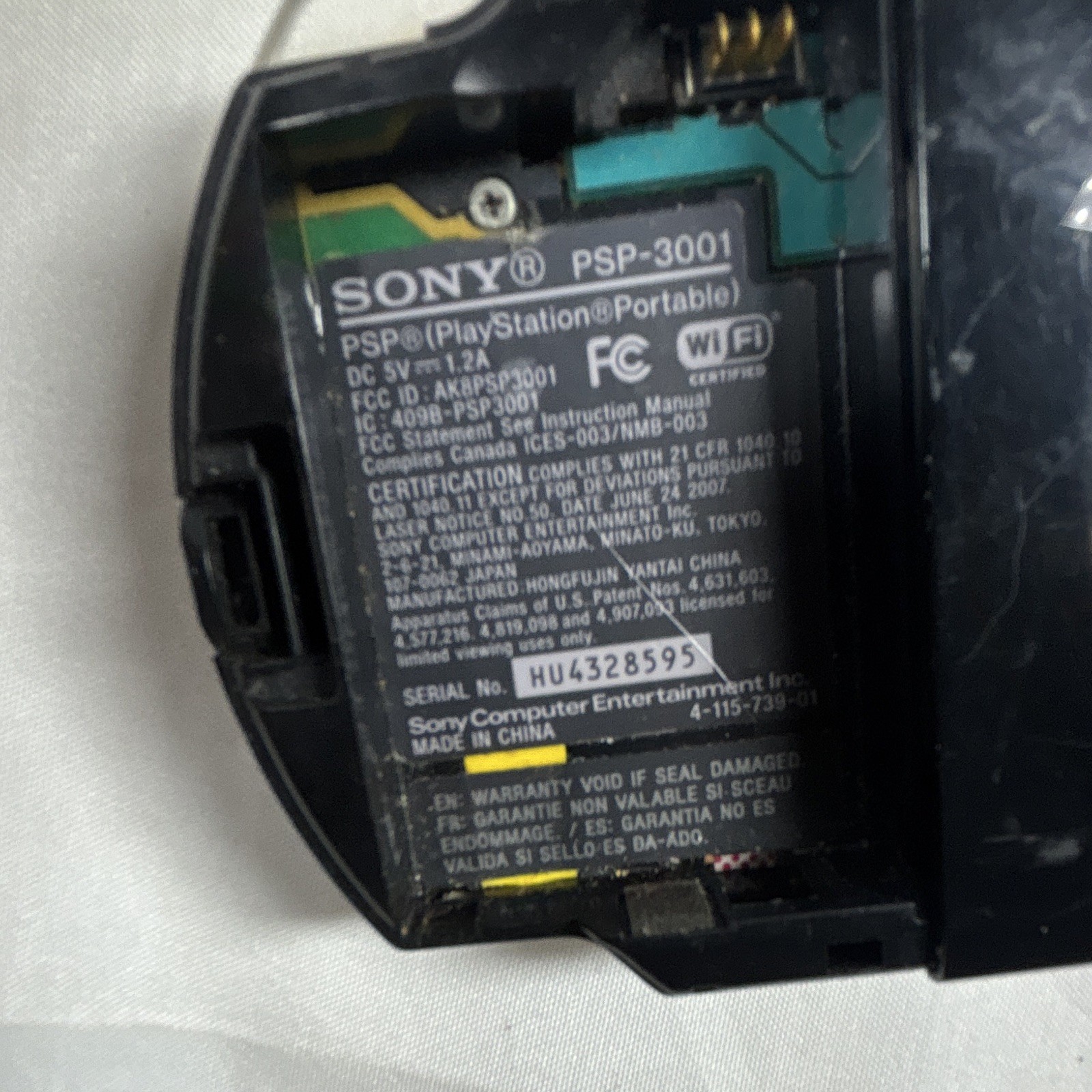 Sony PSP-3001 PlayStation Portable Handheld NTSC-U/C Wi-Fi 480p Black