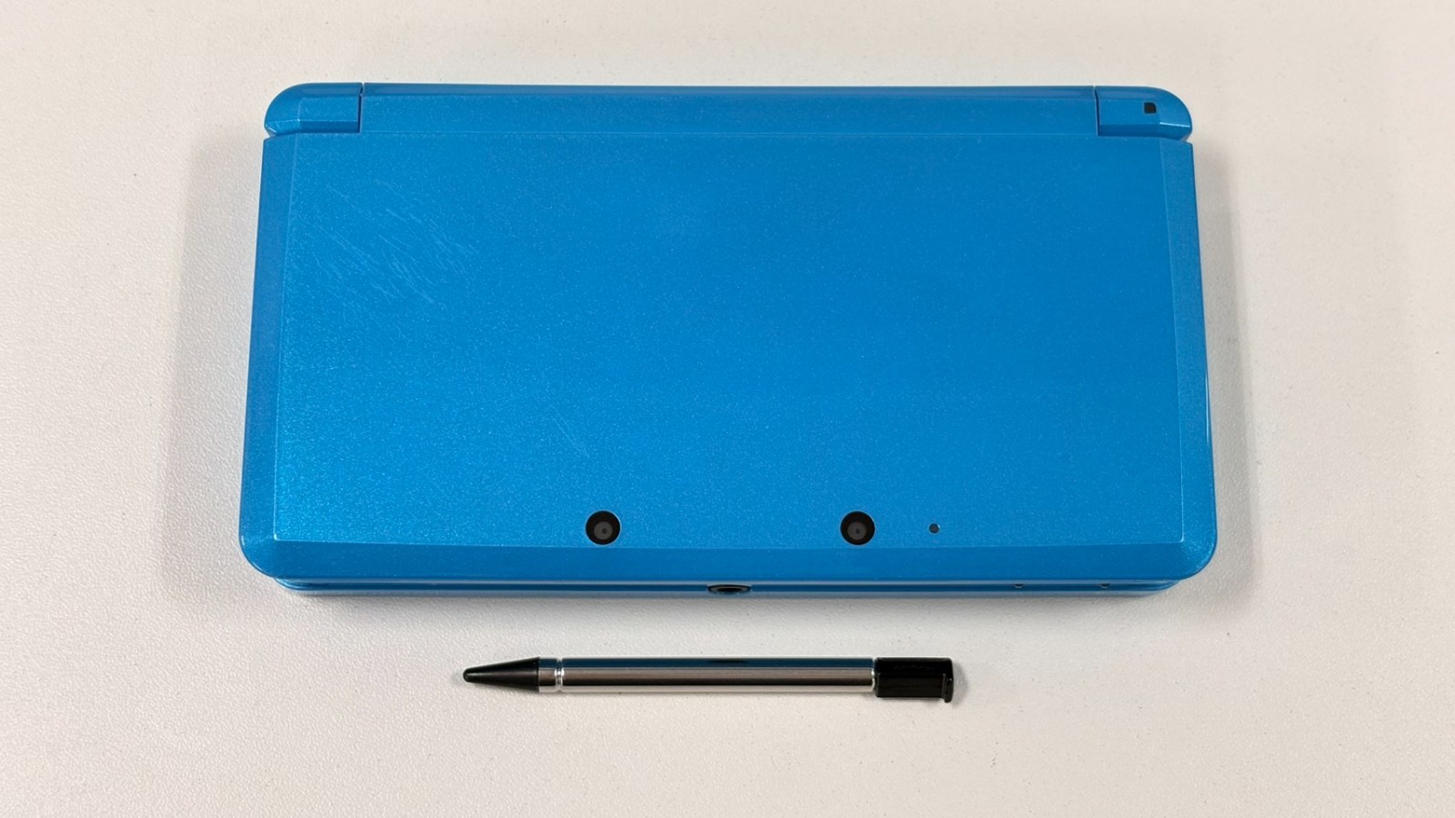 Nintendo 3DS Console Light Blue w/battery charegr (Good) B-7