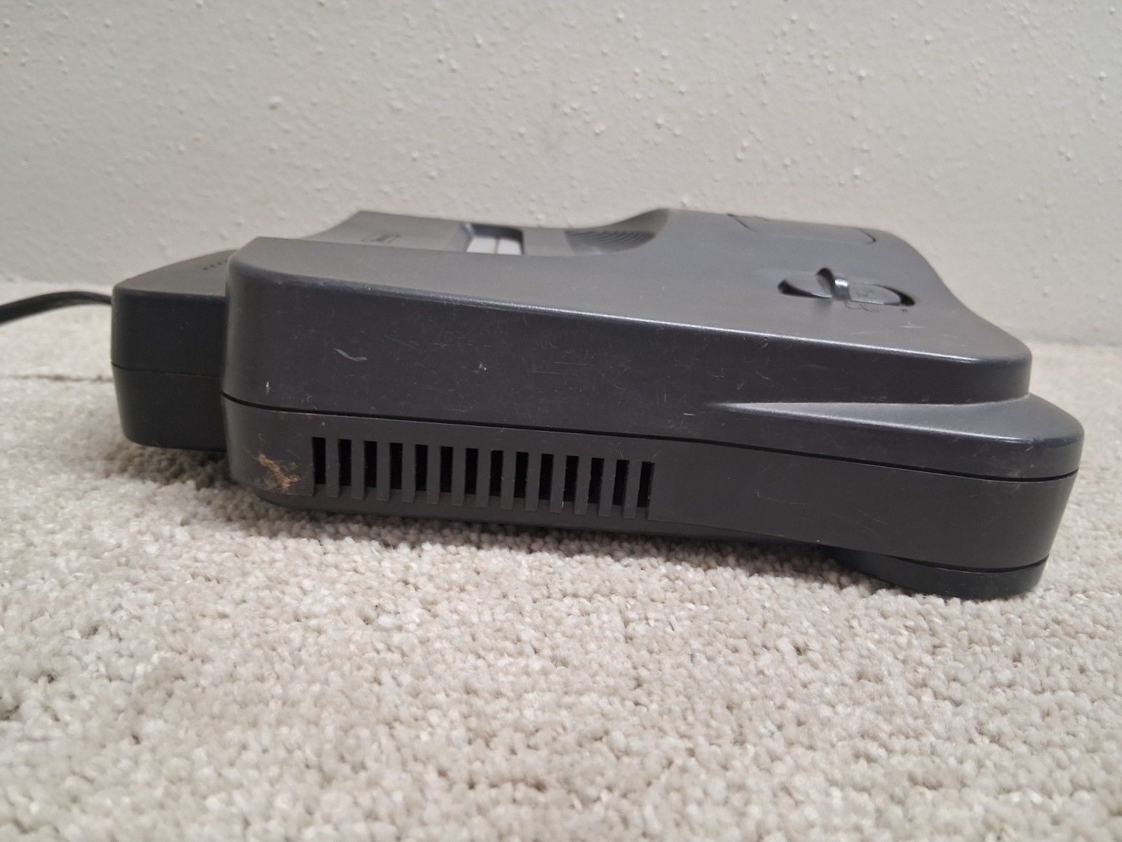 Nintendo 64 N64 Gaming Console System W/ Controller No AV Cord Powers On