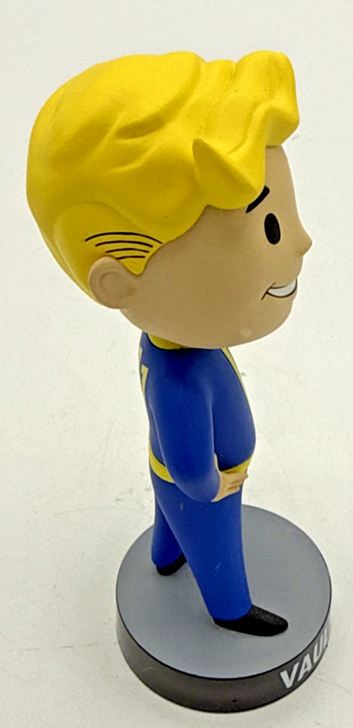 Vintage Bethesda Fallout 4 Vault-Tec Vault Boy 111 Bobblehead Figure 2015 5”
