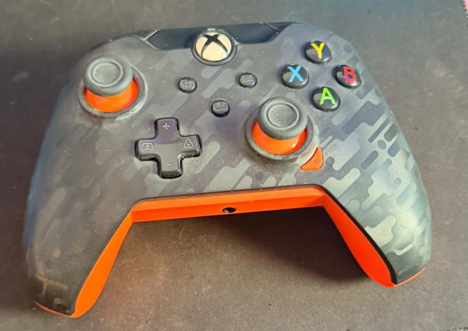 Xbox/PC Wired Gaming Controller By PDP