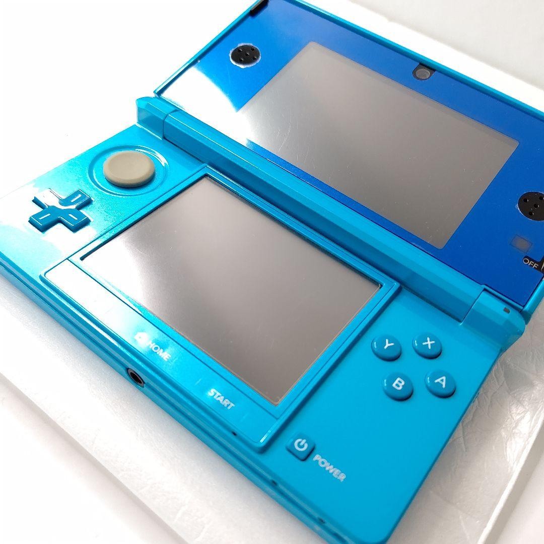 Nintendo 3DS Light Blue, Screen in Excellent Condition, Nintendo Game
