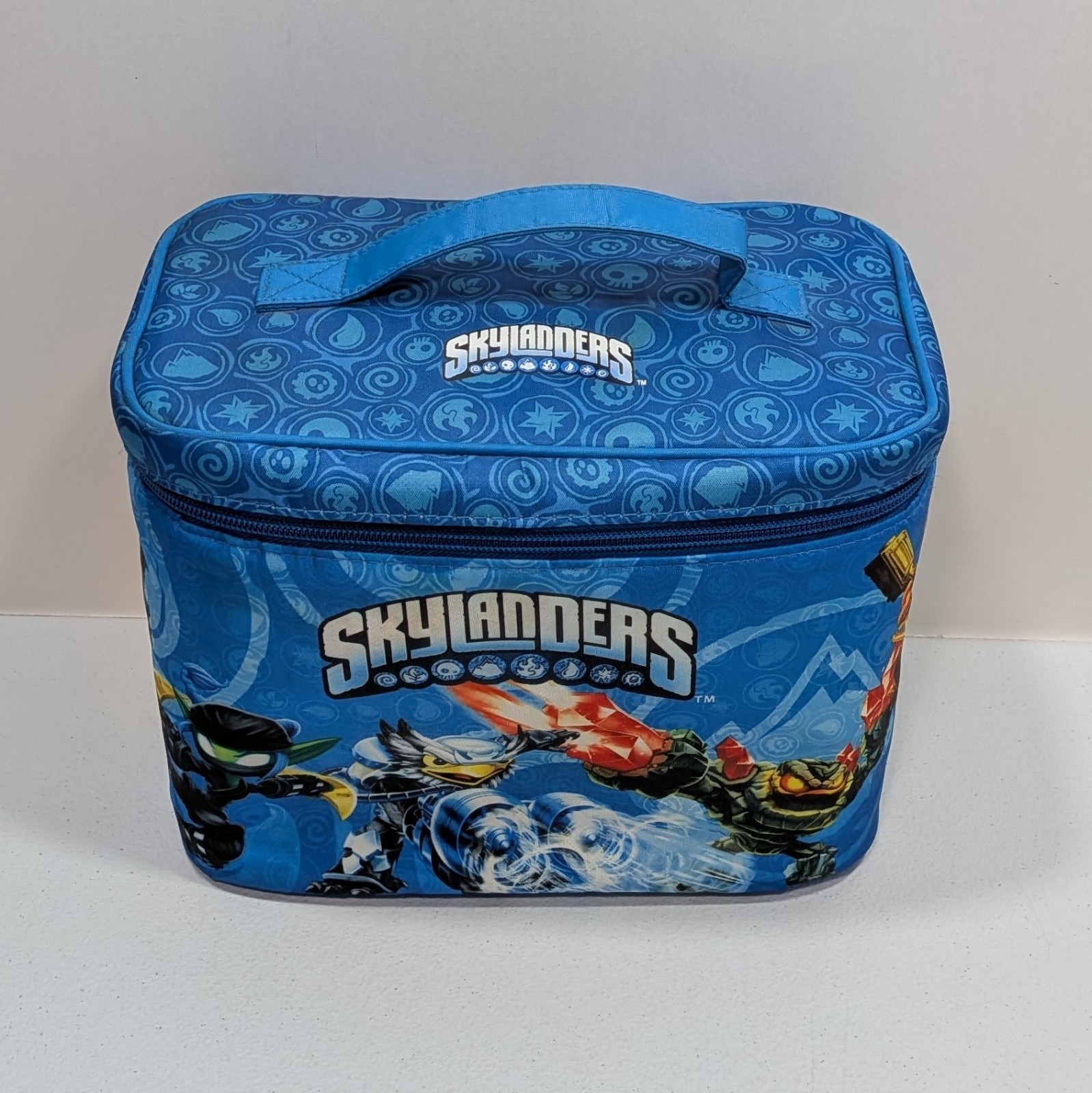Skylanders Spyros Adventure 14 Figure Lot w/ 6 Cards & PowerA Travel Tote Bag