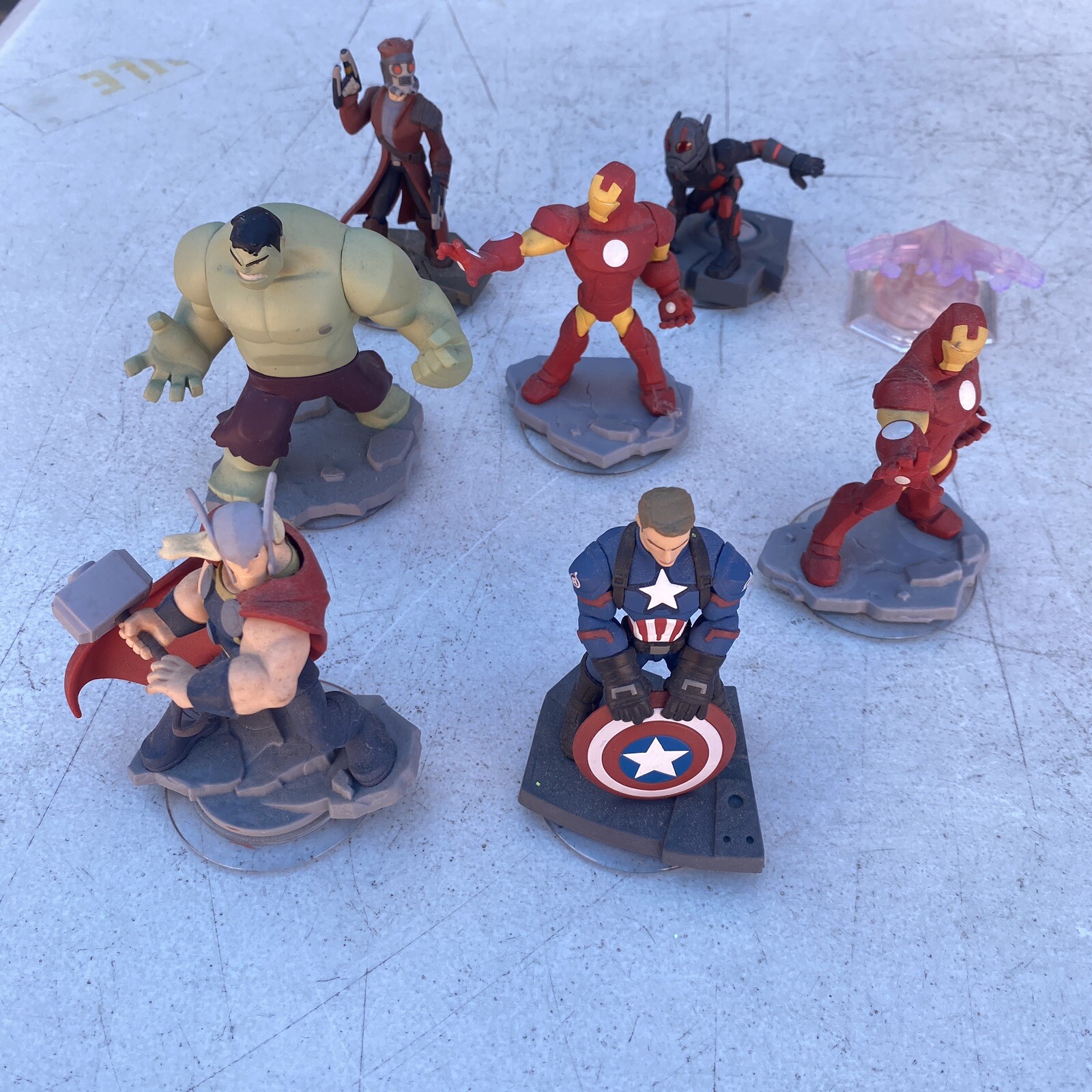 Disney Infinity 2.0 Marvel Lot of 8 Captain America Hulk Thor Iron Man