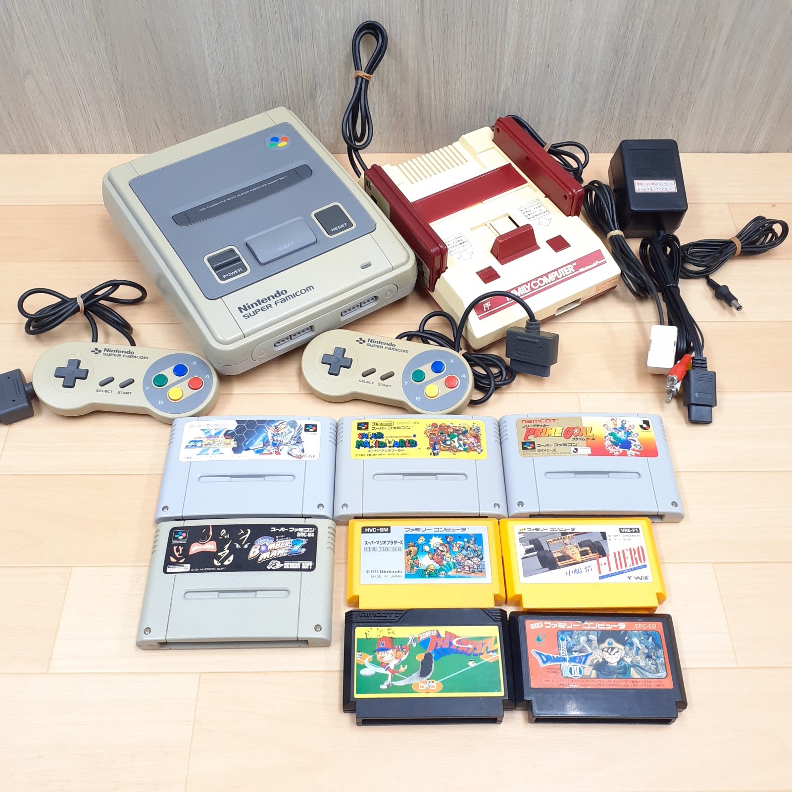 Nintendo Super Famicom & Famicom Console with 8 Games & Cables Japanese NES SNES