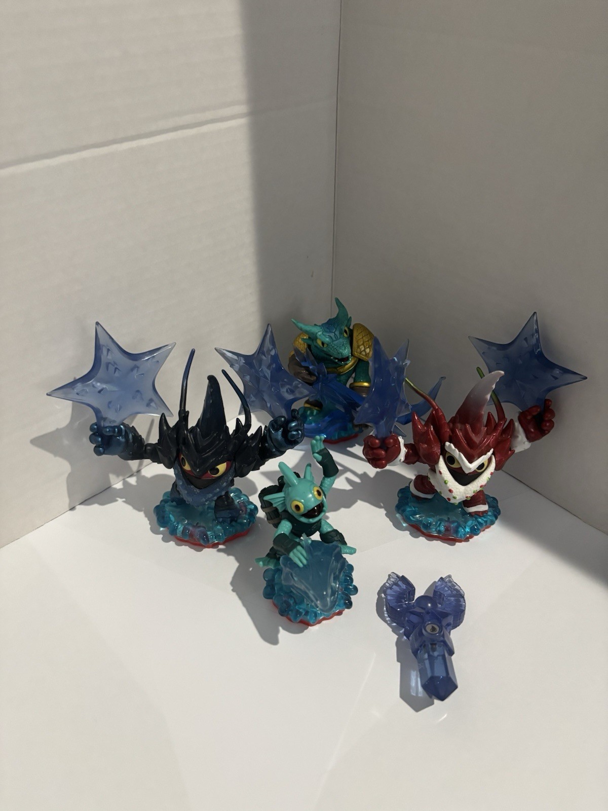 A large batch of skylanders Check The Description For More Info