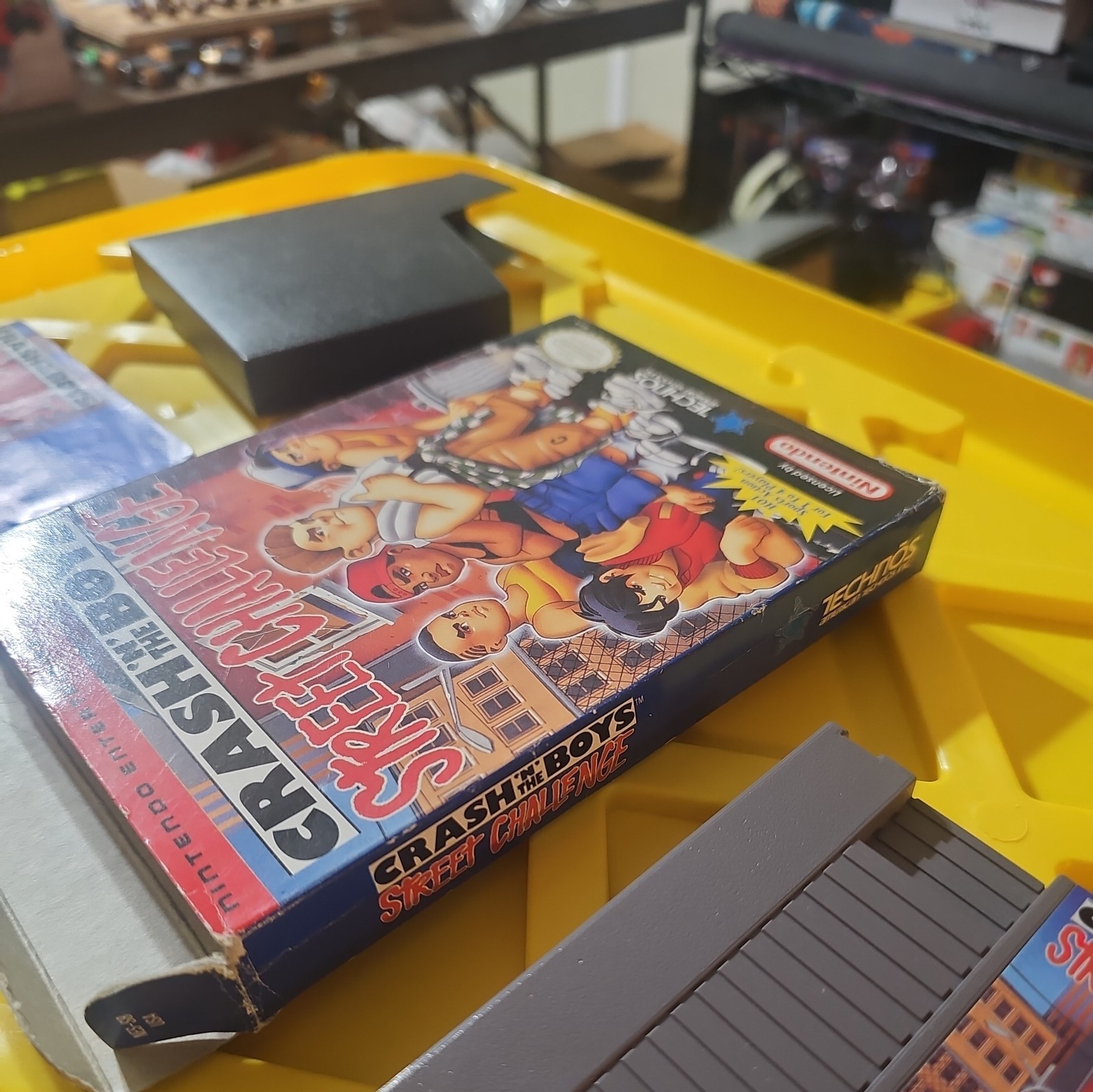 Crash n the Boys Street Challenge Nintendo Entertainment System NES Complete CIB
