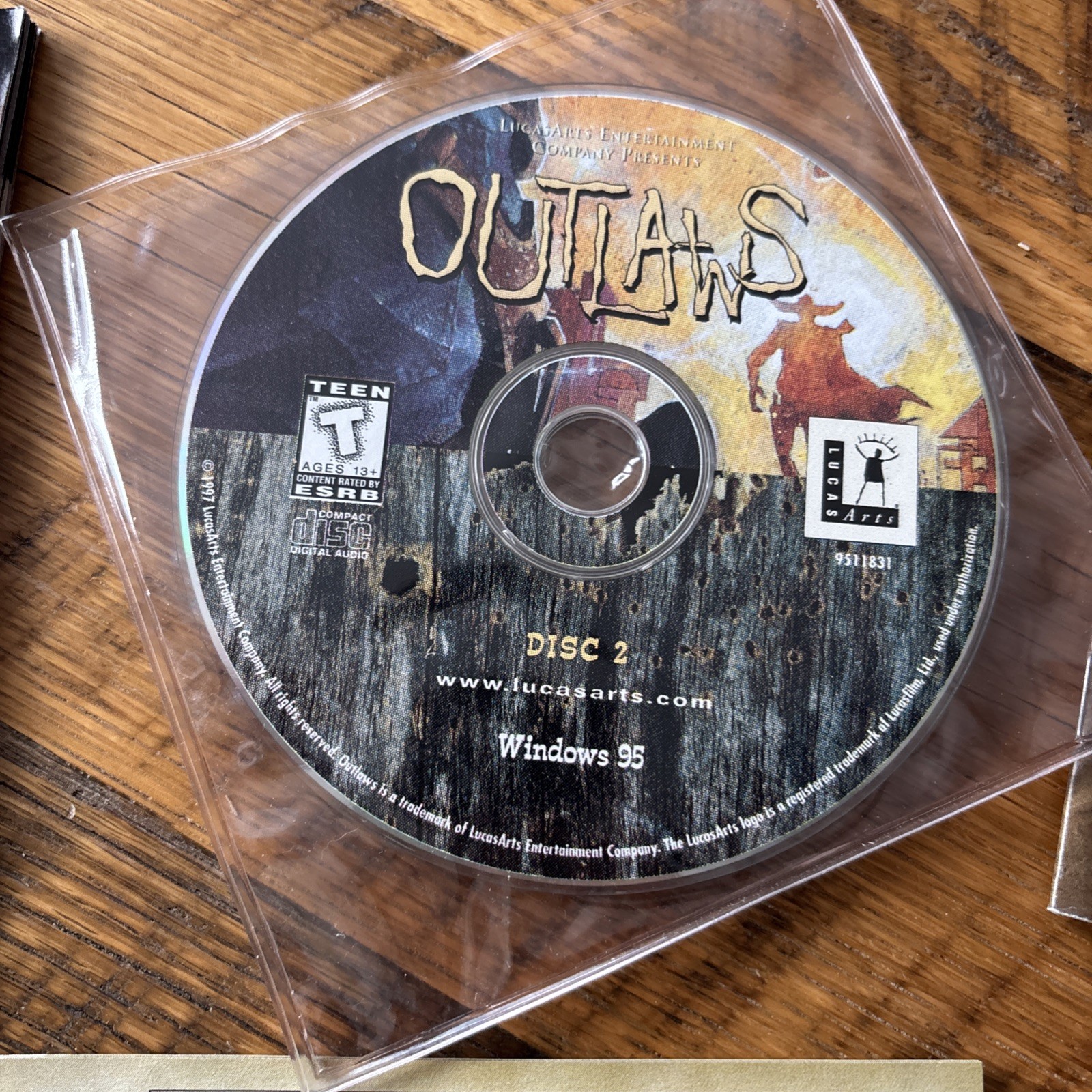 LucasArts Outlaws PC Big Box CD-ROM Game w/ Manual, T Teen FPS Shooter