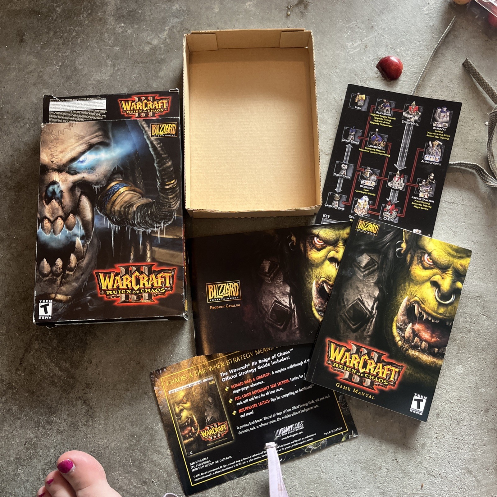 Warcraft 3: Reign of Chaos (PC, 2002) BOX & MANUAL ONLY, NO DISC