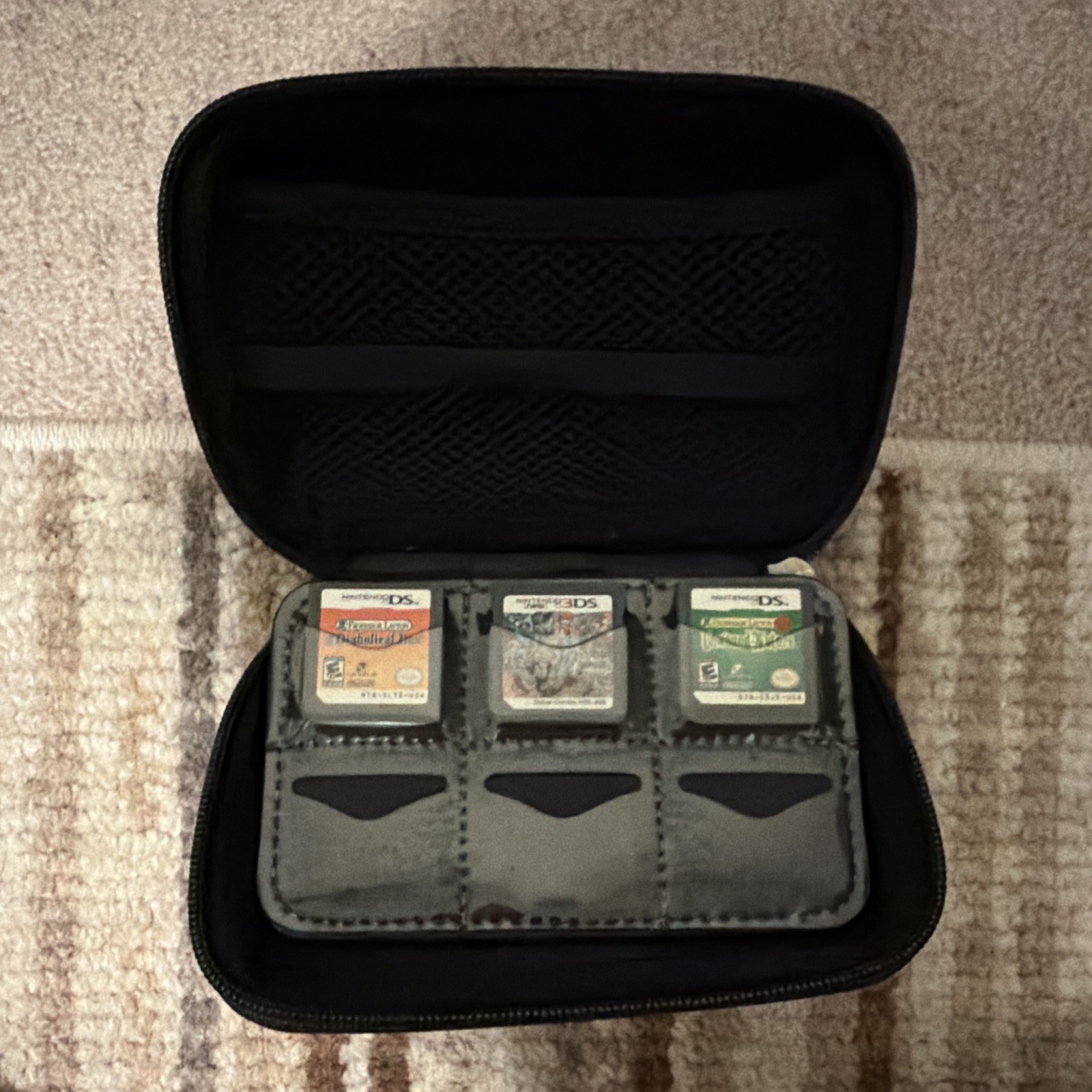 Nintendo DS/3DS 3-Game Lot w/ Carrying Case Professor Layton NTR-C3JE-USA