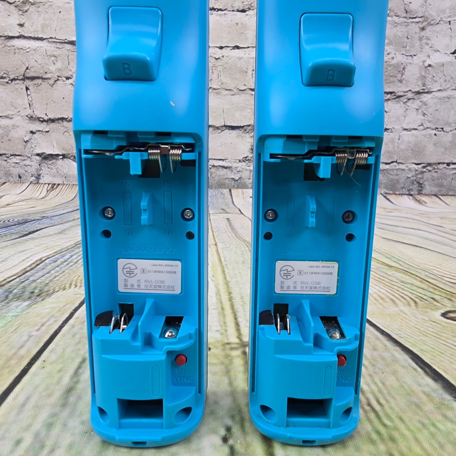 Nintendo Wii Remote Plus Controller RVL-036 Cyan Blue MotionPlus Bundle Set of 2