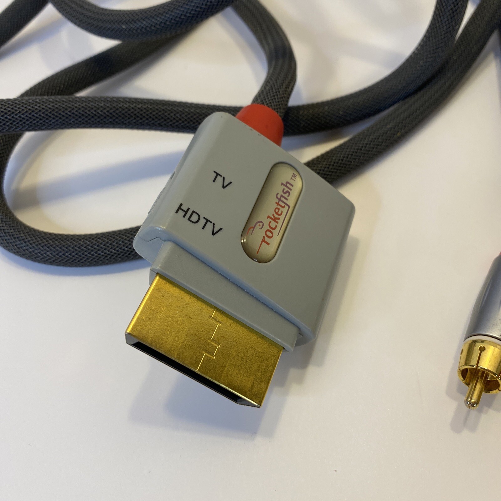 ROCKETFISH RCA A/V CABLES ADAPTER Xbox 360 Fat And Slim See Notes
