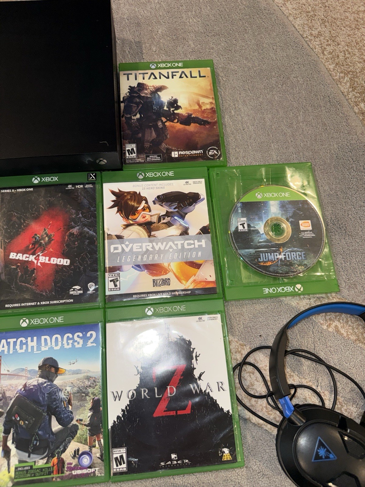 Xbox One X 1TB Console Bundle 3 Controllers 11 Games Turtle Beach Headset