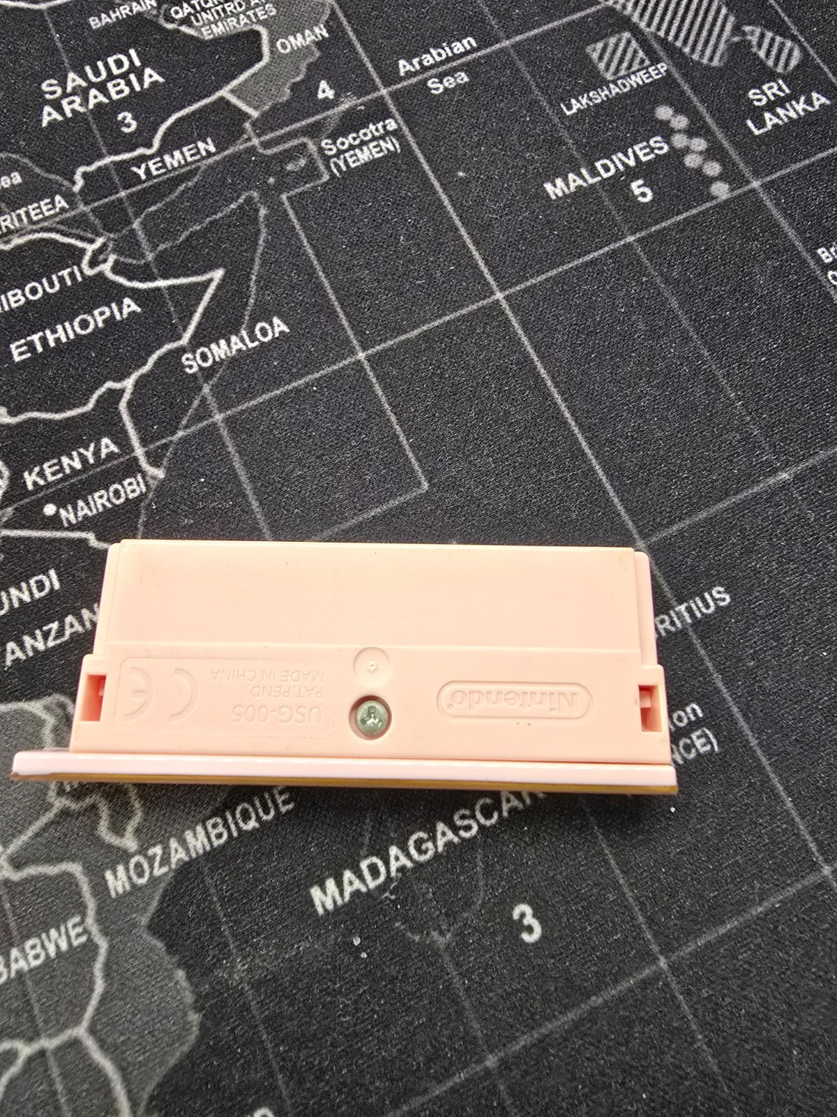 Authentic Nintendo DS Lite GBA Slot Dust Cover Original – Used USG-005