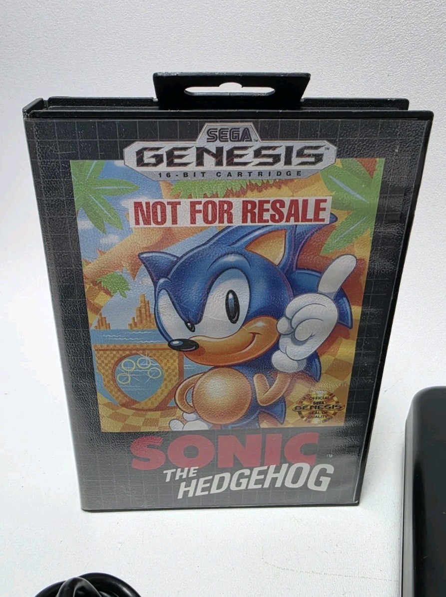 SEGA Genesis Model 2 MK-1631 Console Bundle, 2 Controllers, 3 Games Sonic, Cords