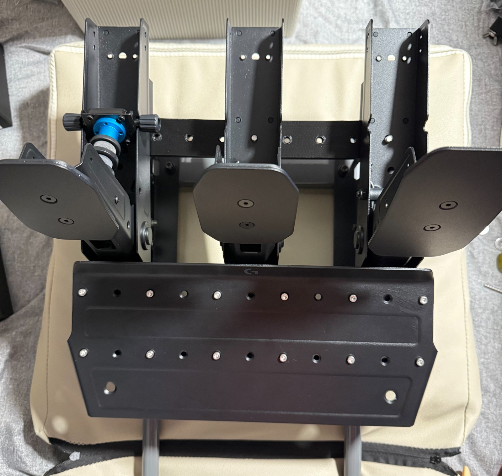 Playseat Challenge X Logitech G Edition LOGITECH RS Pedal (2~3pedal) Mount