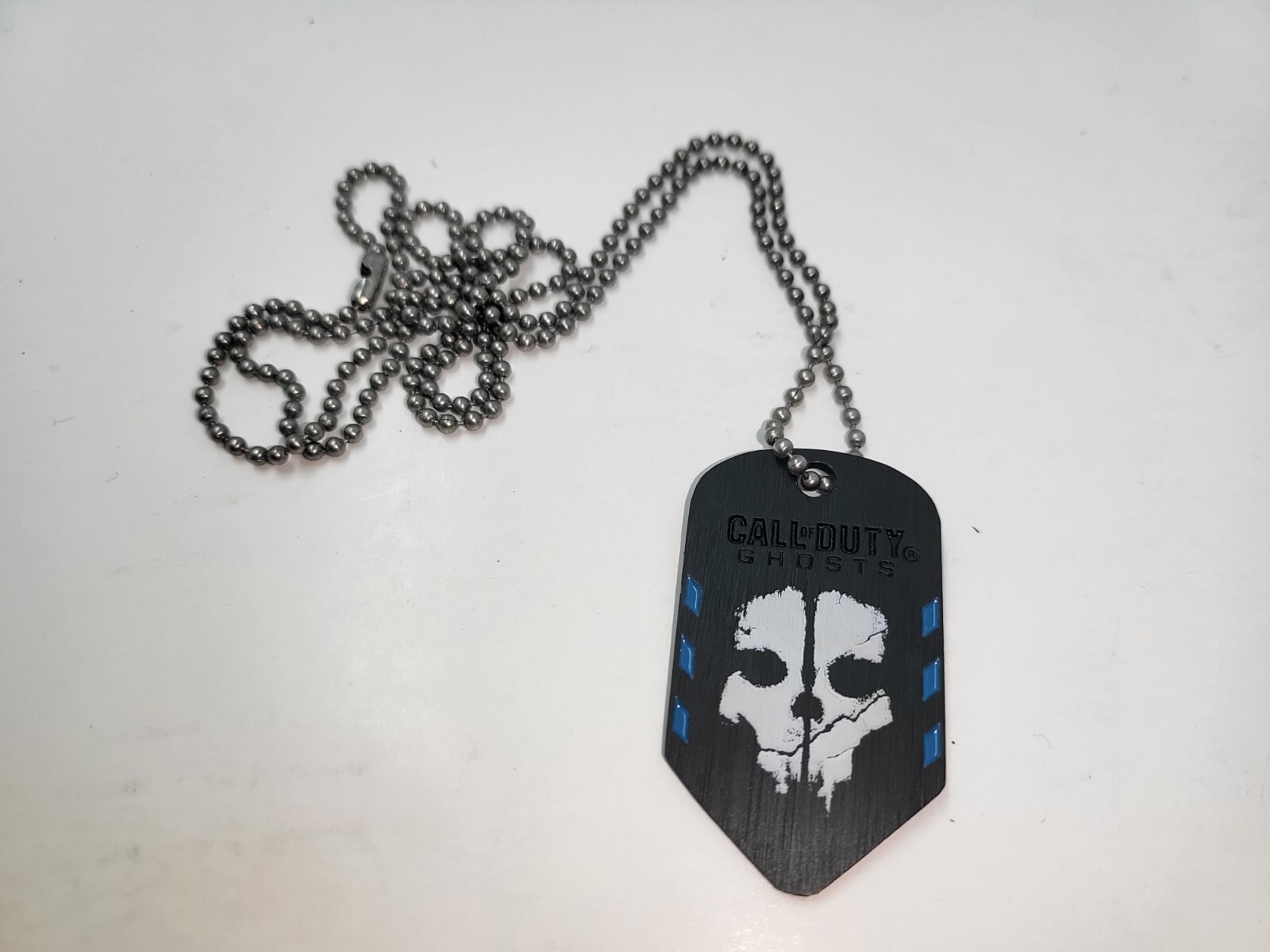 CALL OF DUTY GHOSTS METAL DURABLE DOG TAG W/14″ NECKLACE CHAIN NEW/W DAMAGED BOX