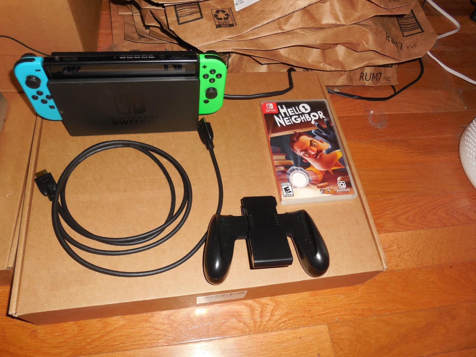 Free Shipping! – Nintendo Switch Console Bundle w/Blue & Green Joy-Cons-tested