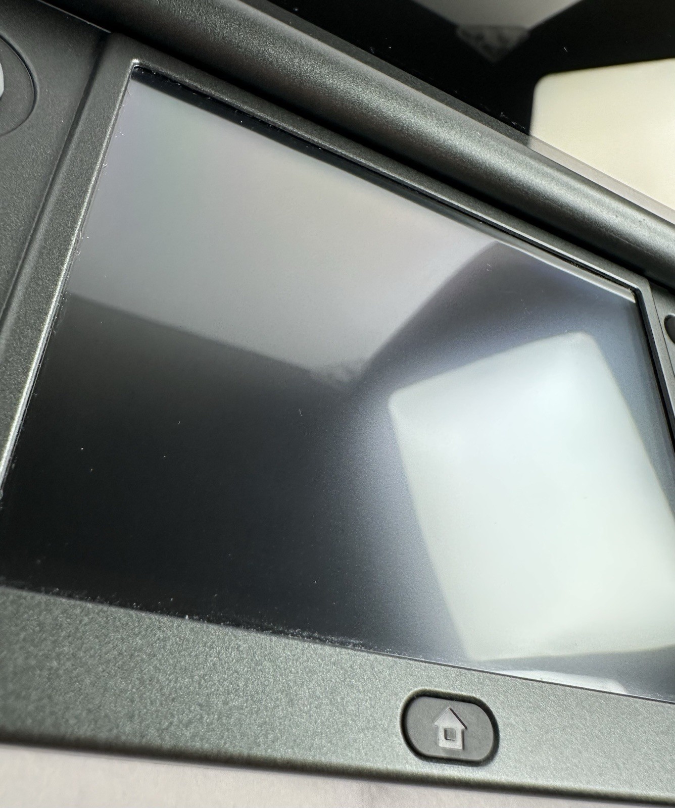 Nintendo New 3DS XL Console W/Charger & Case (DOESN’T READ GAMES/PARTS ONLY)
