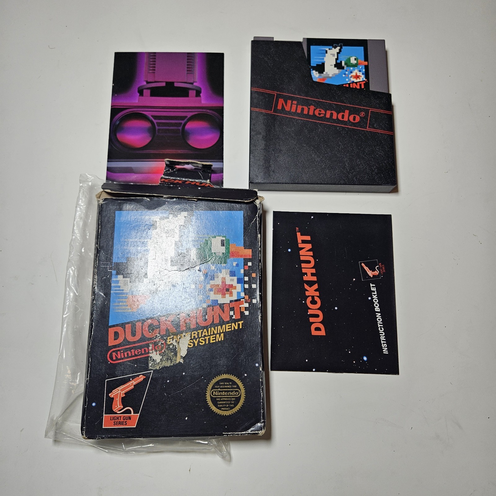 DUCK HUNT (Nintendo NES) Hang Tab Black Box CIB Complete
