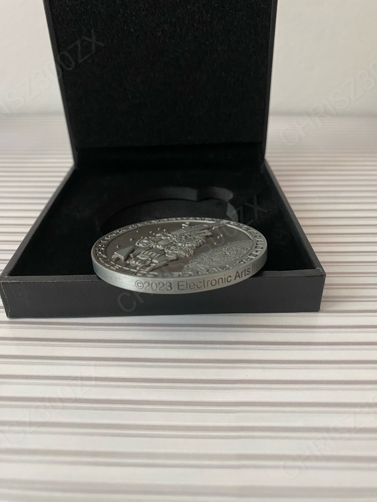 Mass Effect Shepard Attack The Normandy Collector’s Challenge Coin Figure N7 Box