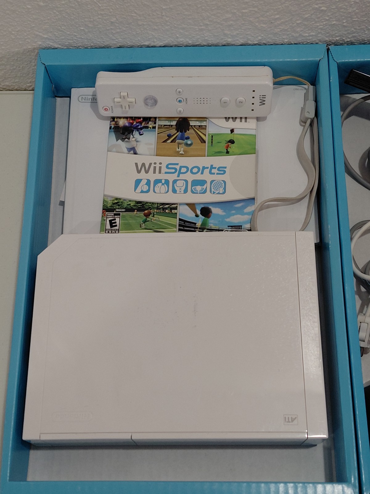 WORKING! Nintendo Wii White Console Wii In Original Box With Game RVL-001