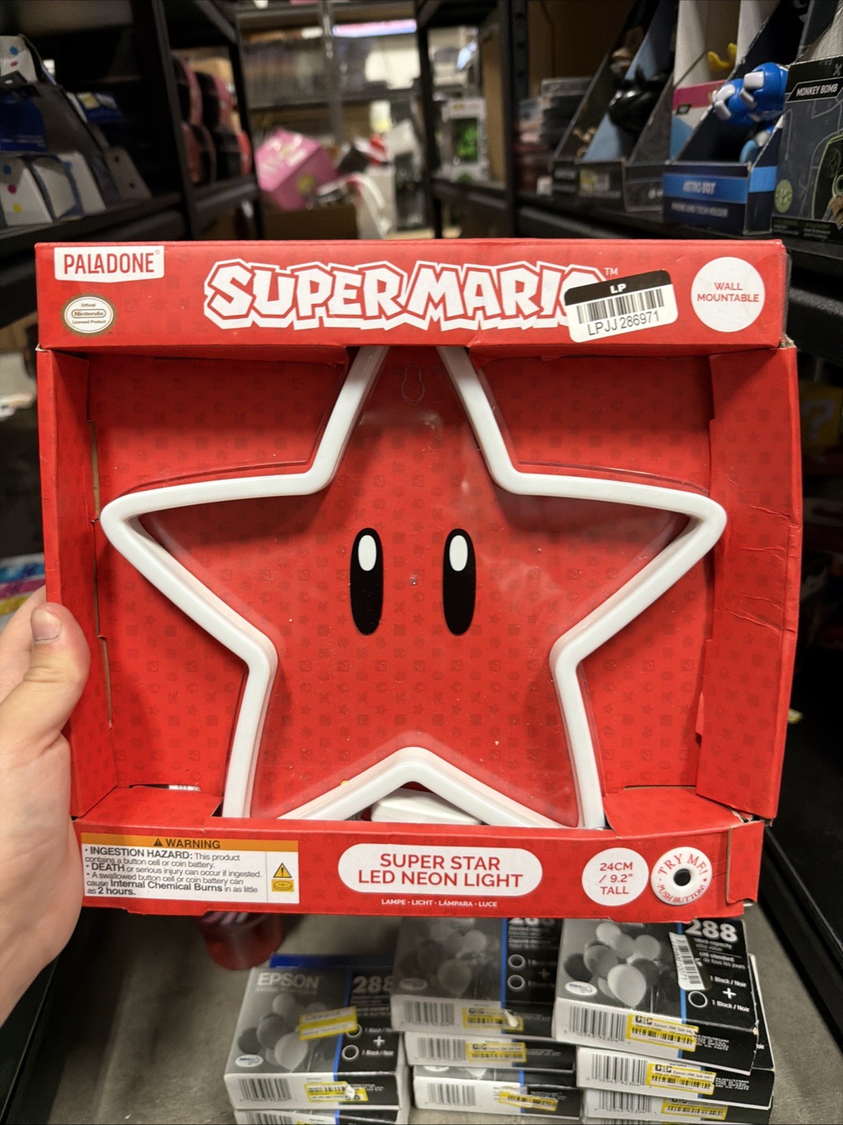 Paladone Super Mario Bros. Super Star LED Neon Light USB Powered Wall Mountable