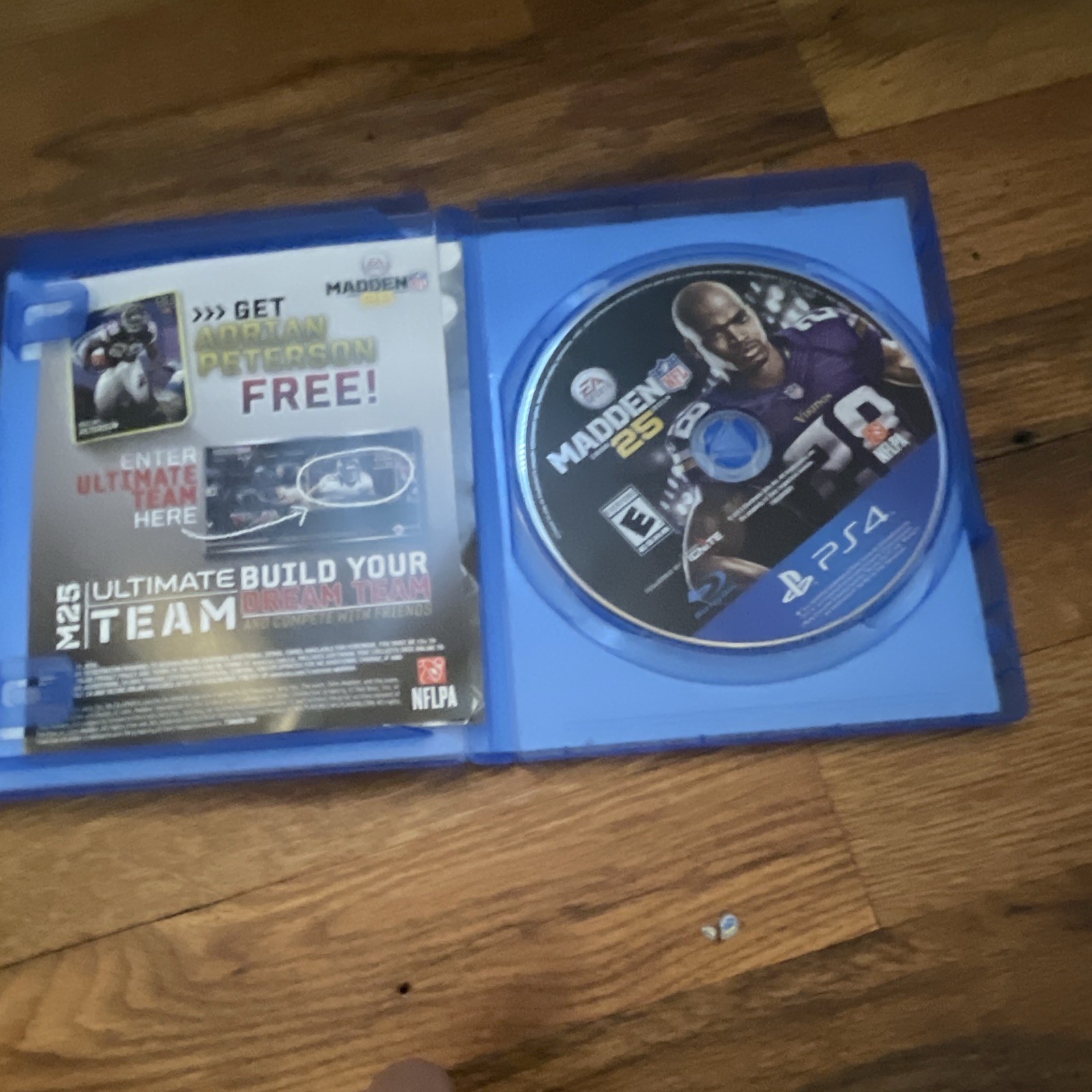 EA SPORTS Madden NFL 25 PS4 Sports/American Football E-Everyone 2014 w/ Case