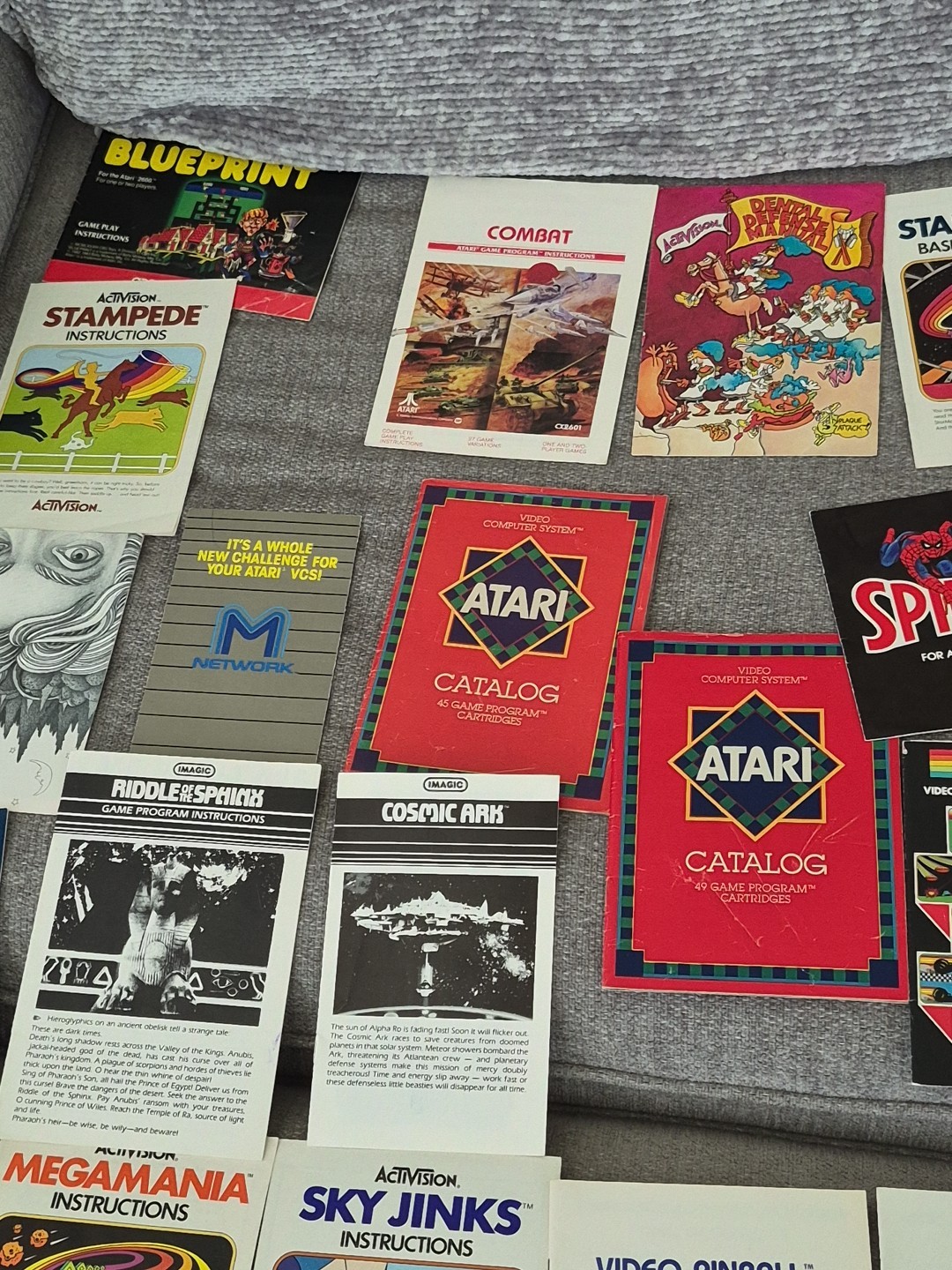Huge Lot Of Atari 2600 Manuals & Catalogs Vintage Assorted. Good Condition.
