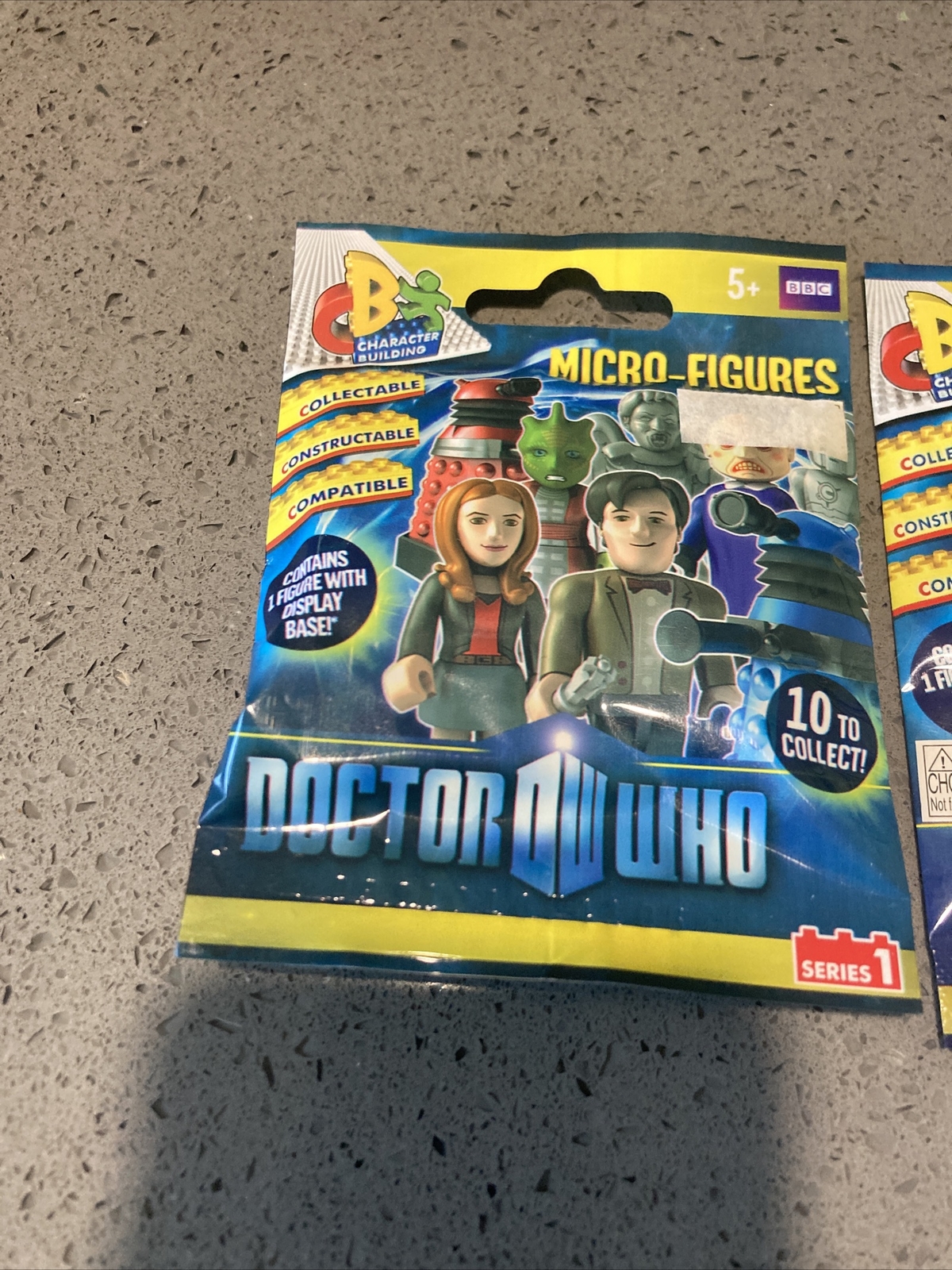 2:NEW BBC Sci-Fi DOCTOR WHO Series 1 And 2 Micro Figure Blind Bag