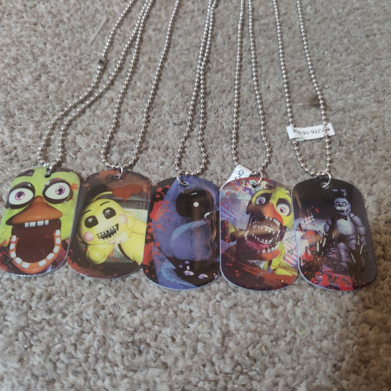 Five Nights At Freddy’s Dog Tags set of 5 pieces Dog Tag no packaging