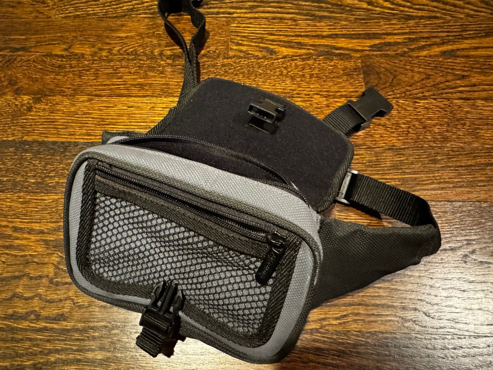 Vintage 1990’s Nintendo GameBoy Fanny Pack Case Black & Gray
