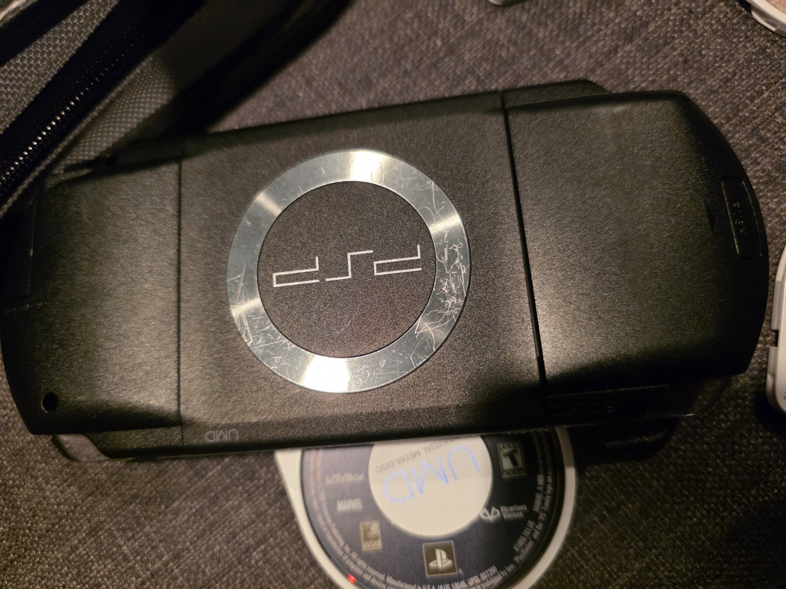 Sony PSP-1001 Black, Oem Charger, 5 Games – Darkstalkers, Xmen, Twisted Metal