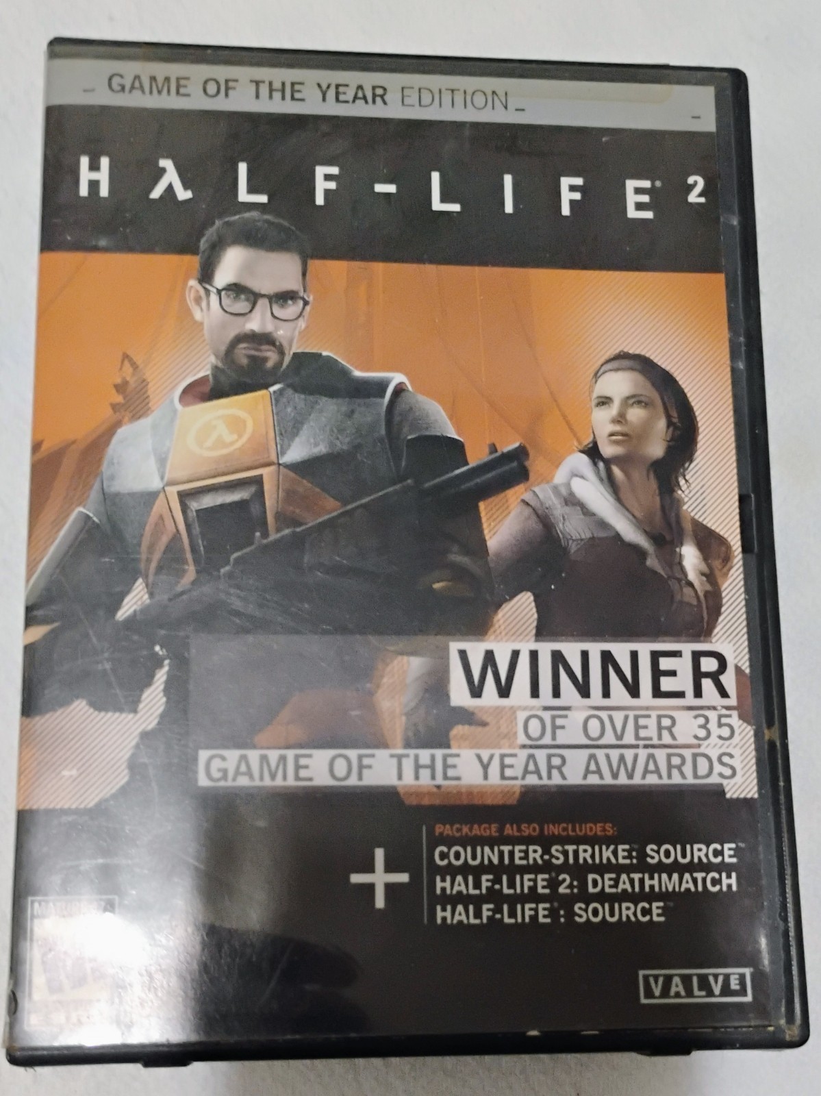 Half-Life 2 Game of the Year Edition PC CD-ROM 2005 5 Disc Set Valve Corp