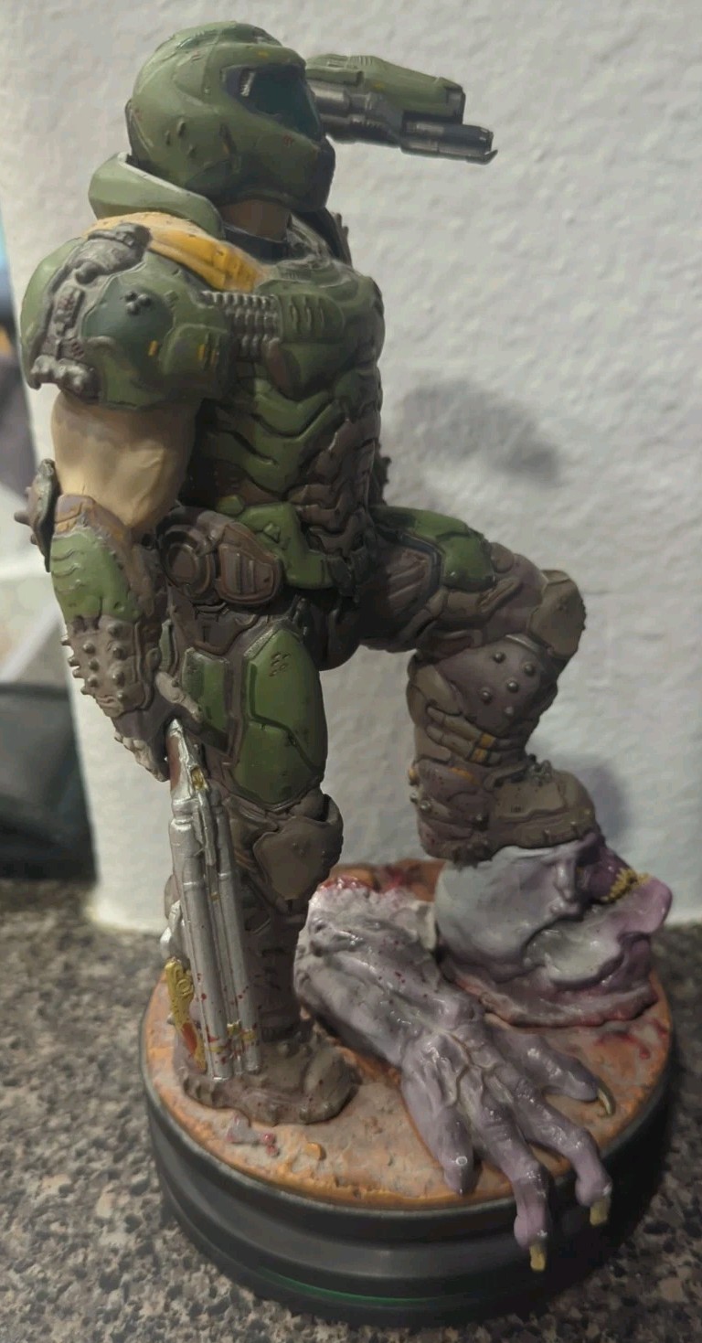 Doom Eternal ThinkGeek Modern Icons #11 Doom Slayer Statue Only – USA Seller