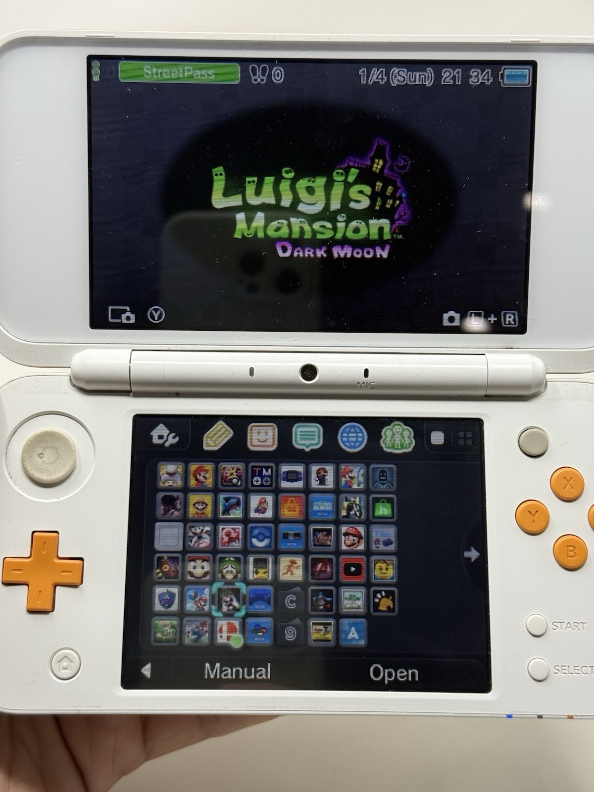 New Nintendo 2DS XL Orange White Handheld USA System w Charger Stylus and Extras