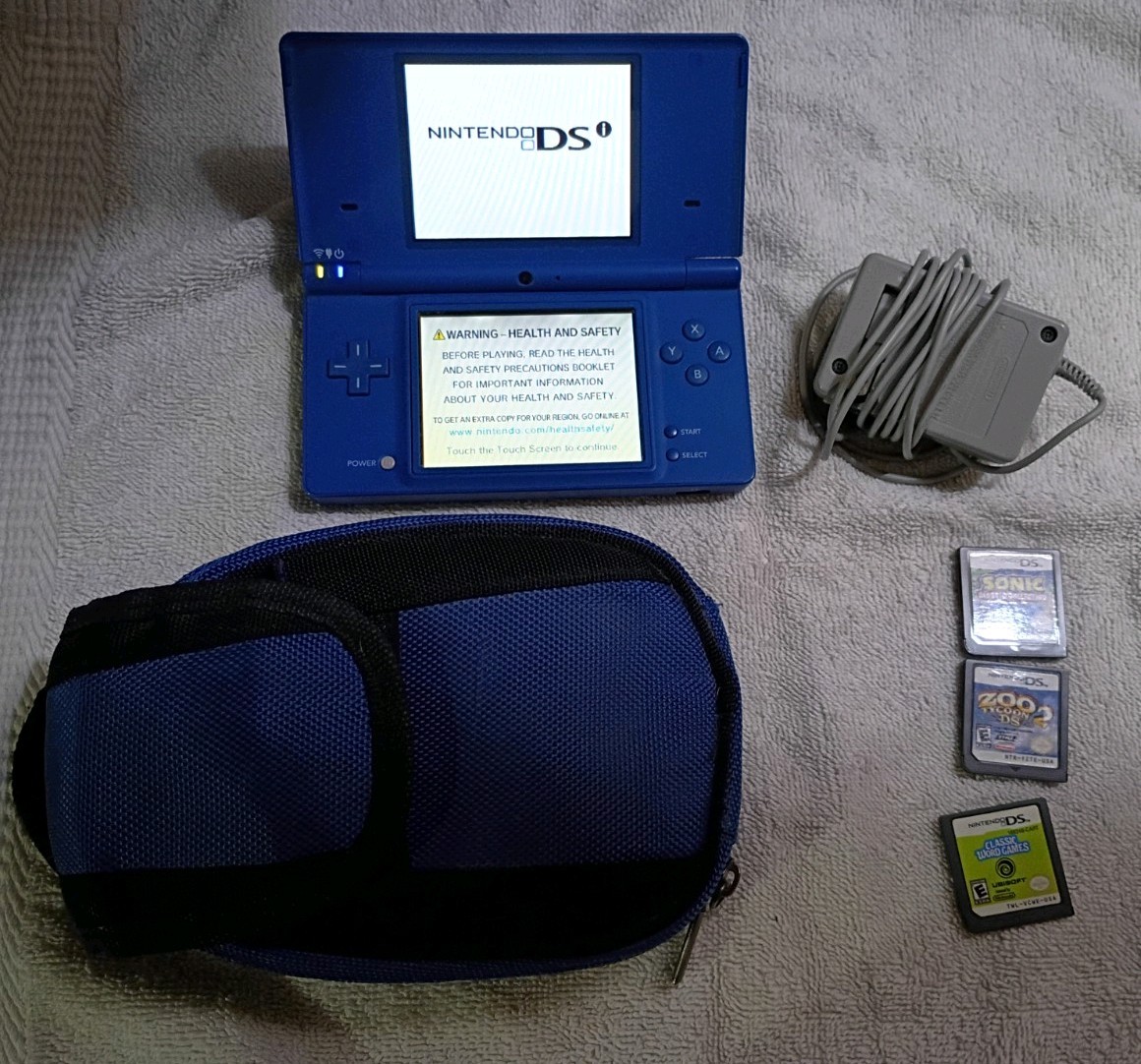 Nintendo DSI Matte Blue Handheld Console Everything Included Great Condition!