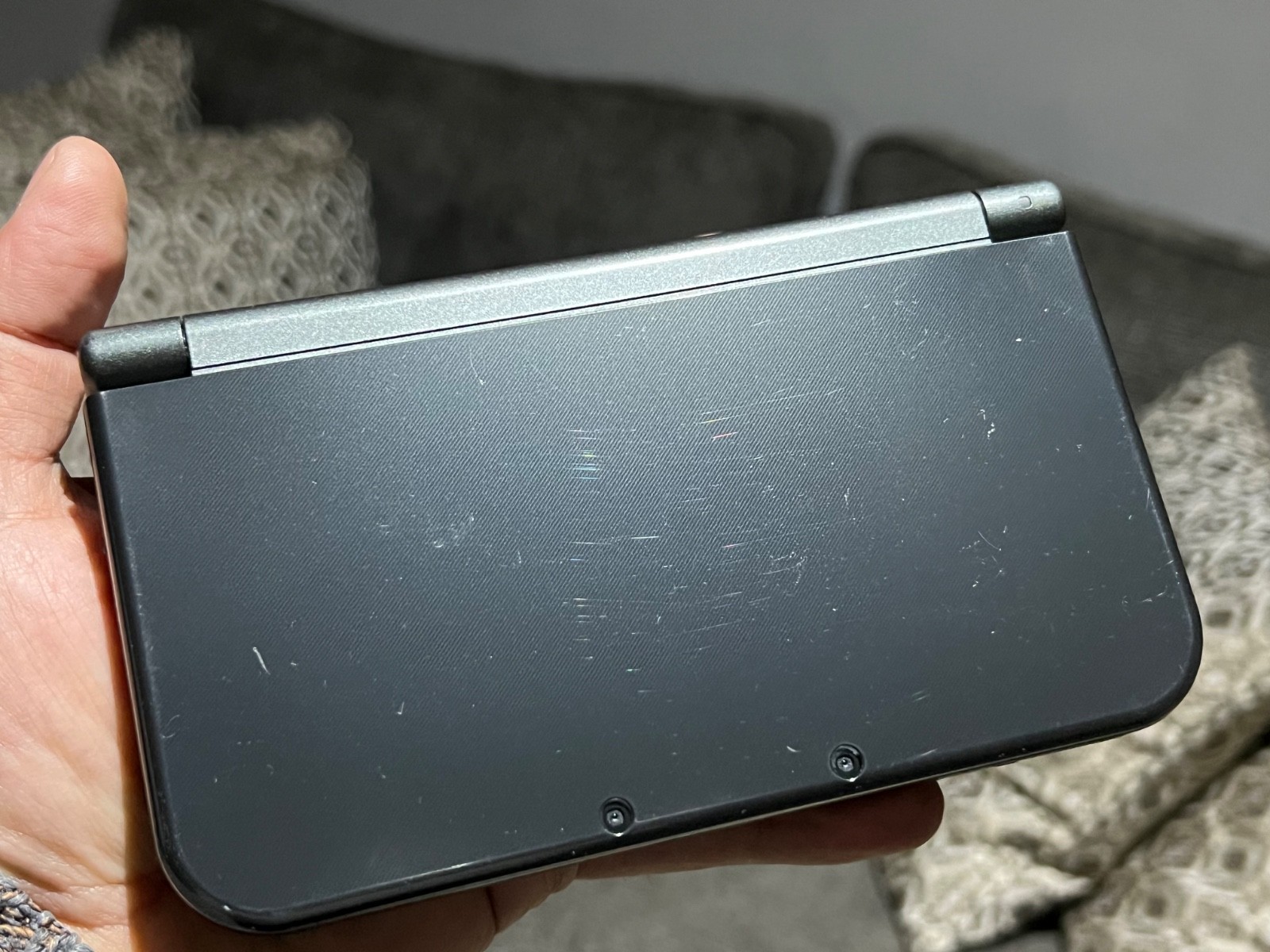 New Nintendo 3DS XL Gray Black Console With Charger and cartridge US Version