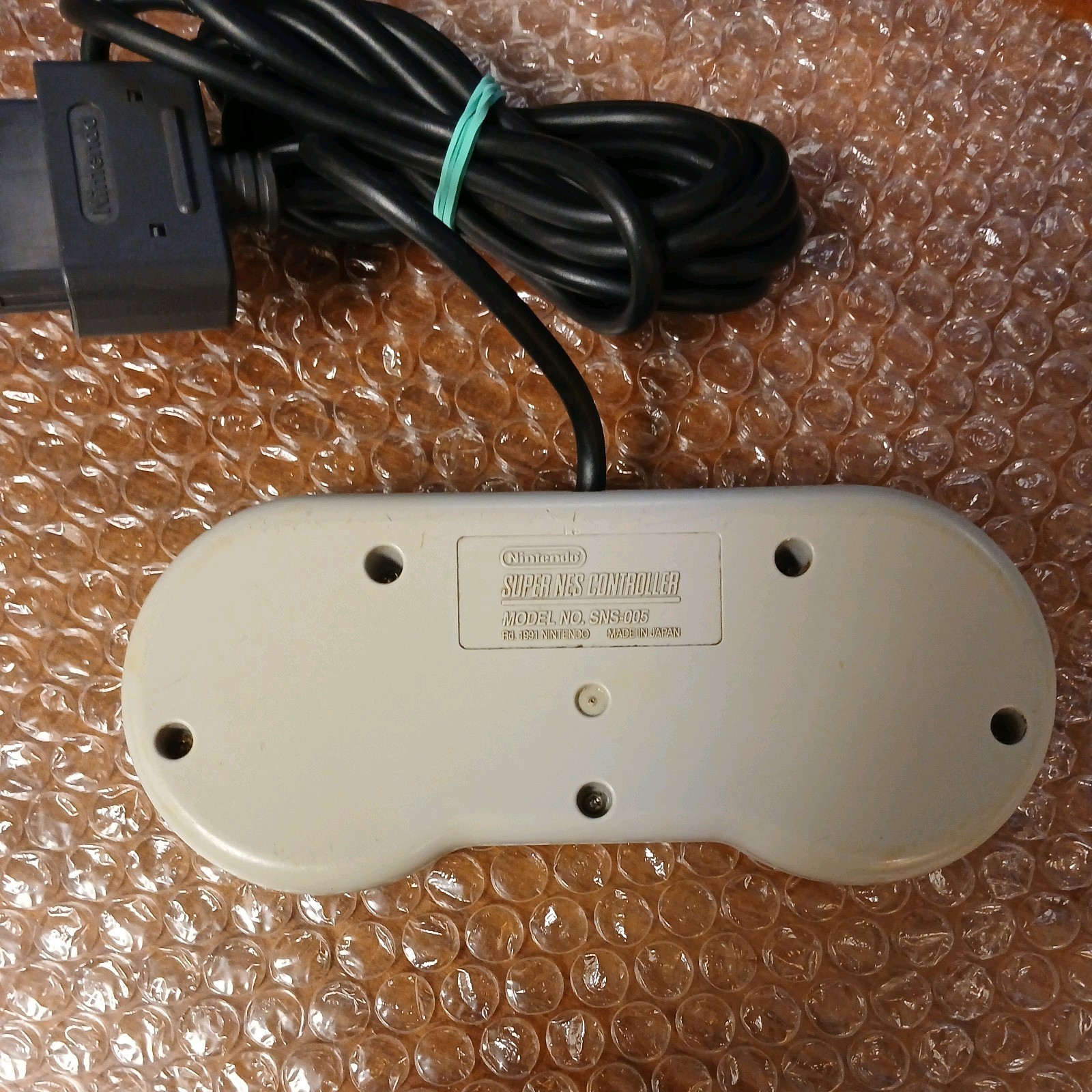 Super Nintendo SNES Console w/ Controller, AV, power supply Tested & working